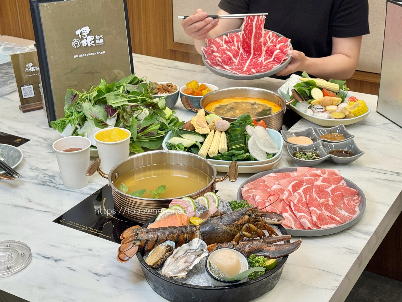 （有放菜單）高雄最強火鍋菜吧《伊根鍋屋鼎強店》肉品升級、自助區超狂蔬菜鍋料吃到飽！宵夜時段也能來用餐 @高雄美食底對