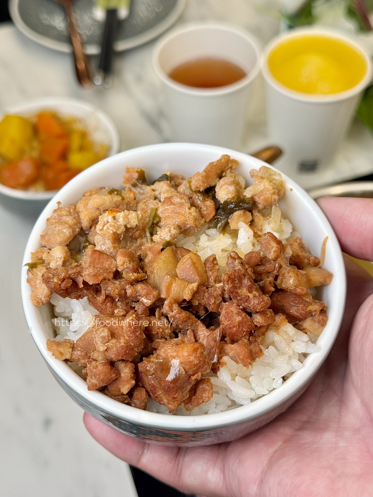 （有放菜單）高雄最強火鍋菜吧《伊根鍋屋鼎強店》肉品升級、自助區超狂蔬菜鍋料吃到飽！宵夜時段也能來用餐 @高雄美食底對