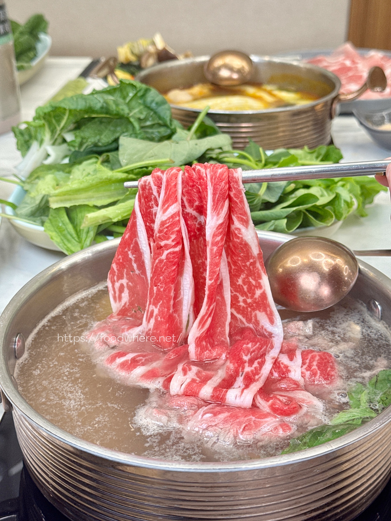 （有放菜單）高雄最強火鍋菜吧《伊根鍋屋鼎強店》肉品升級、自助區超狂蔬菜鍋料吃到飽！宵夜時段也能來用餐 @高雄美食底對