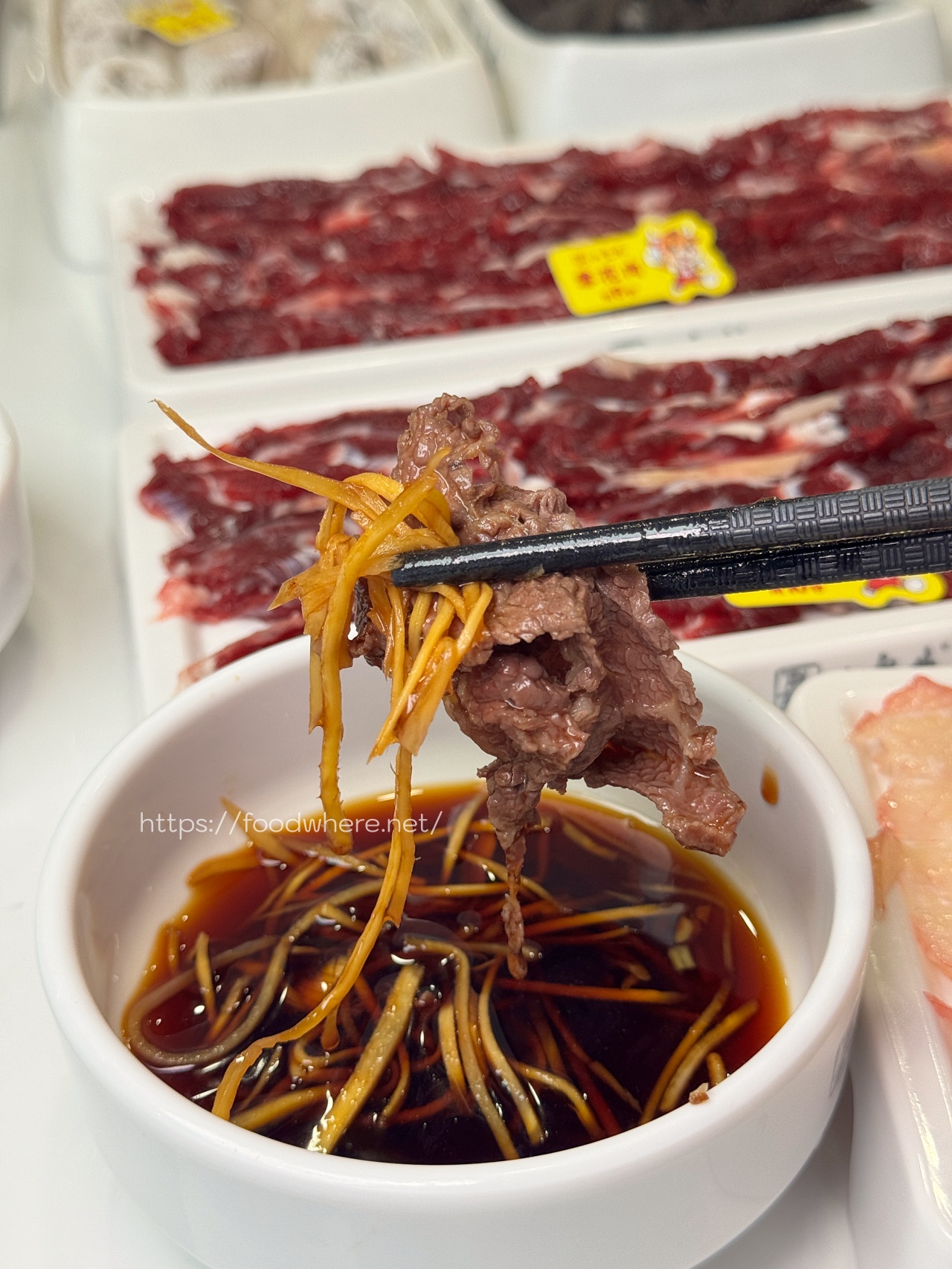 溫體牛控必收！高雄《山皇牛潮汕溫體牛肉火鍋》超強手打牛肉丸必點，現切牛肉、牛骨清湯鍋超驚艷 @高雄美食底對