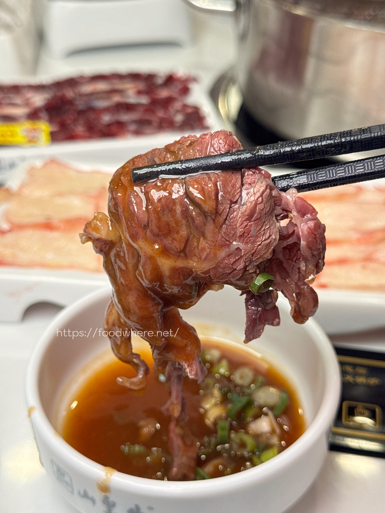 溫體牛控必收！高雄《山皇牛潮汕溫體牛肉火鍋》超強手打牛肉丸必點，現切牛肉、牛骨清湯鍋超驚艷 @高雄美食底對