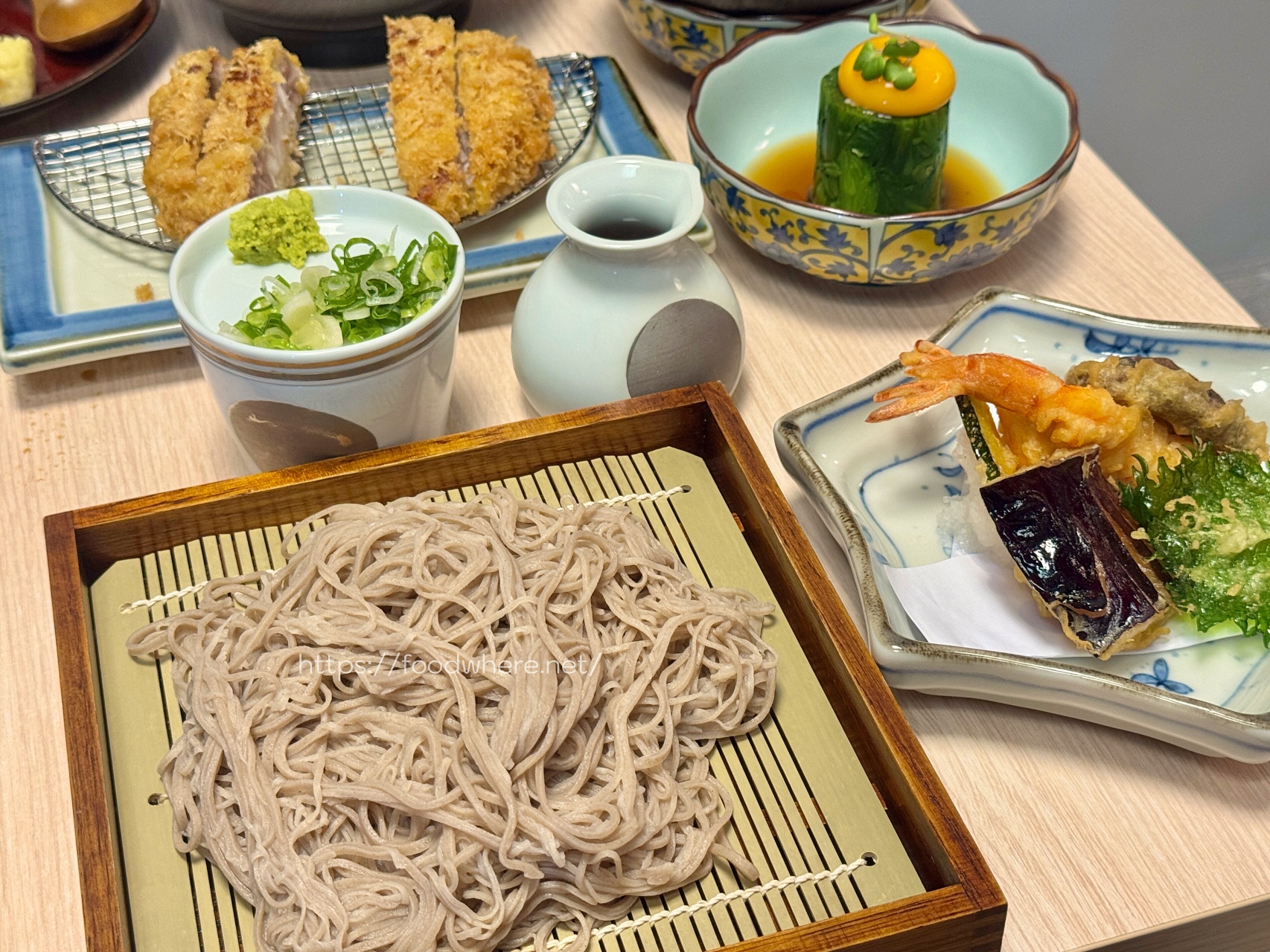（有放菜單）高雄也吃得到！日籍老闆手打蕎麥麵《手打蕎麥麵 二八》 清爽柚子湯麵、炸厚豬排、天婦羅沾麵 夏天吃剛剛好！ @高雄美食底對