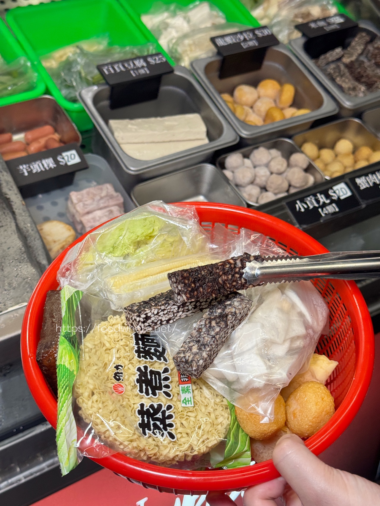 （有放菜單）高雄宵夜推薦《燃燃極燒乾鍋》整片炸雞排直接放進干鍋！大火爆炒還能選辣度，外帶內用都加分！ @高雄美食底對