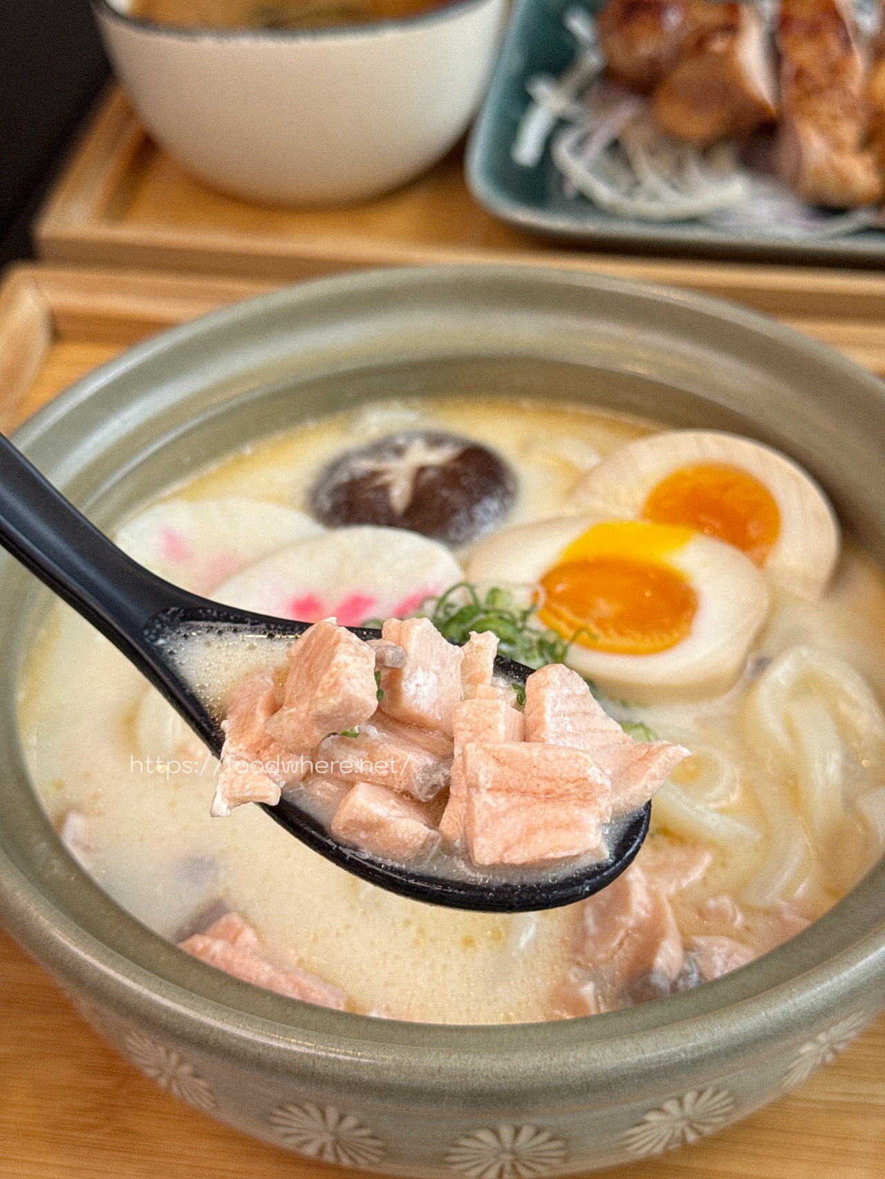 (有菜單)高雄美術館旁日式定食推薦《沐映参食》香蒸鱸魚、魚骨熬煮的鮭魚湯烏龍 @高雄美食底對