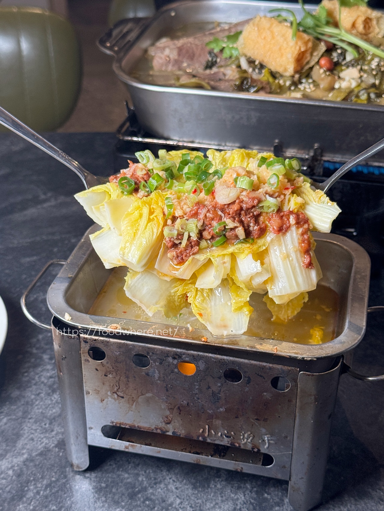 （最新菜單）左營必吃酸菜、麻辣烤魚這家真的要收藏《小烤魚食事處》老饕們的私房酸菜烤魚店 高雄聚餐 @高雄美食底對