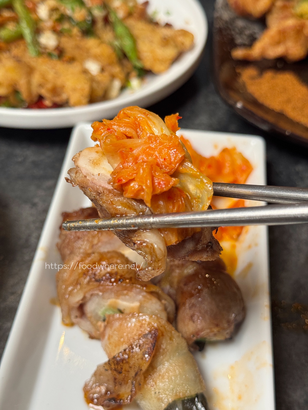 （最新菜單）左營必吃酸菜、麻辣烤魚這家真的要收藏《小烤魚食事處》老饕們的私房酸菜烤魚店 高雄聚餐 @高雄美食底對