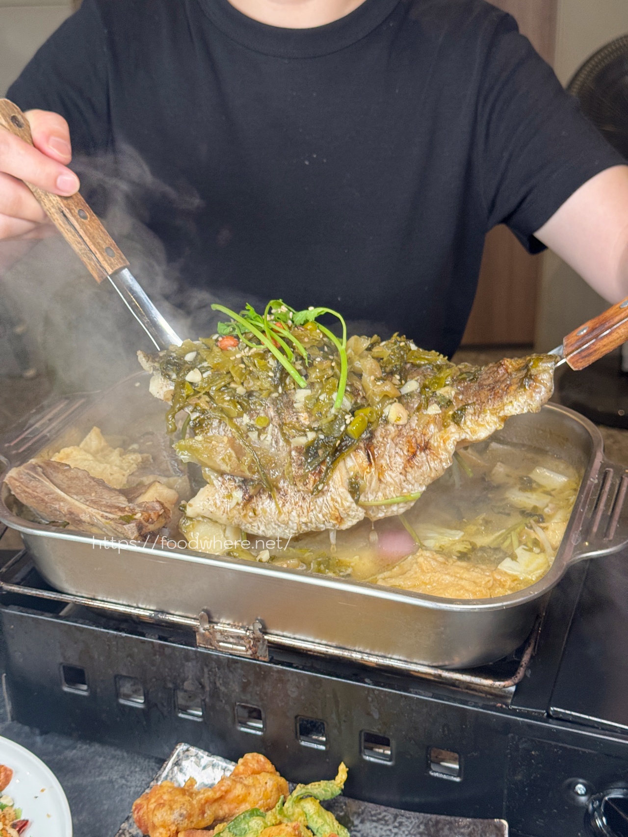 （最新菜單）左營必吃酸菜、麻辣烤魚這家真的要收藏《小烤魚食事處》老饕們的私房酸菜烤魚店 高雄聚餐 @高雄美食底對