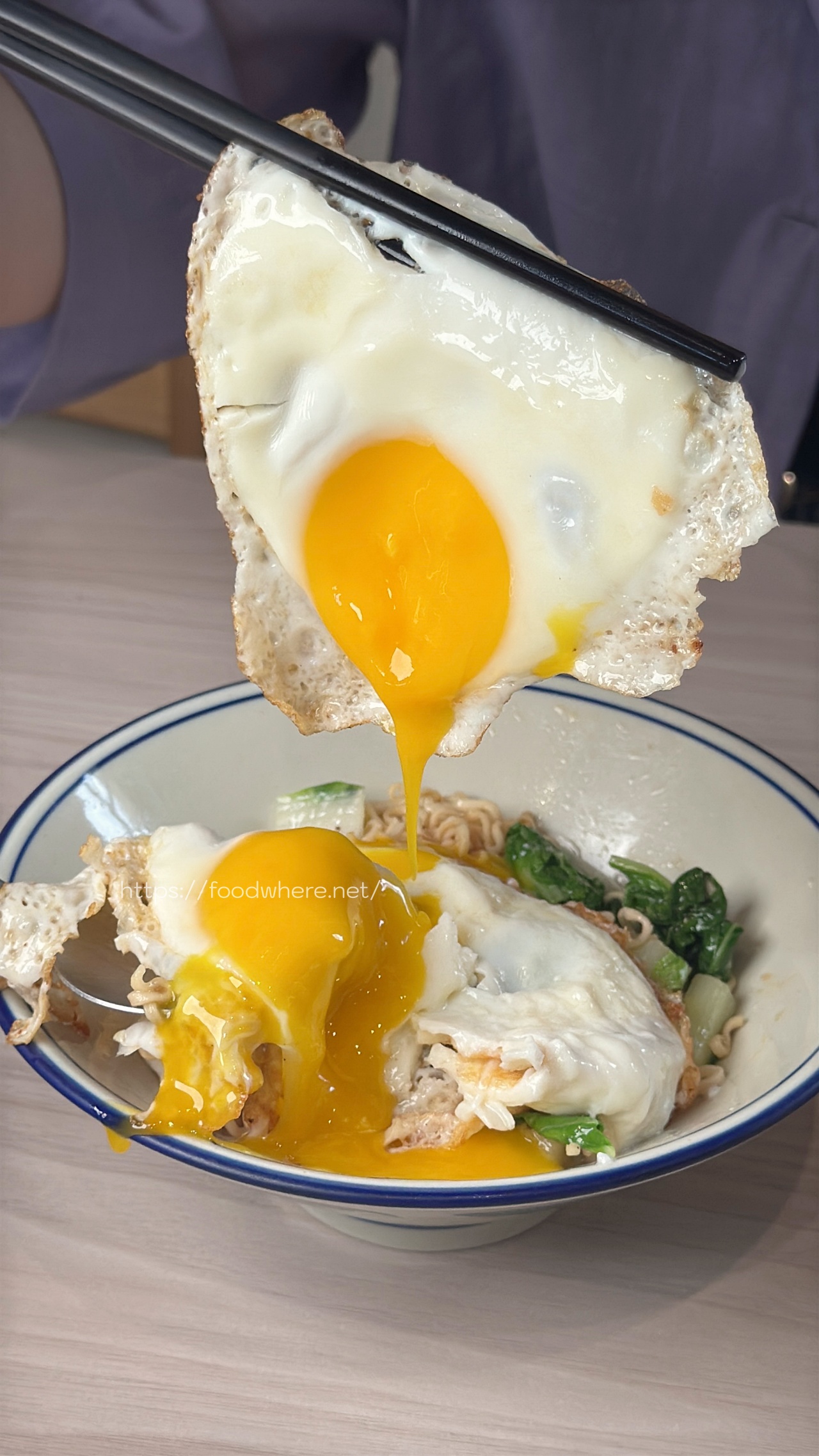 高雄宵夜必吃《日月私饗 》炮彈鍋燒、酥皮蛋餅、漂浮紅茶通通來一份 王昆仲公園店 博愛店 @高雄美食底對