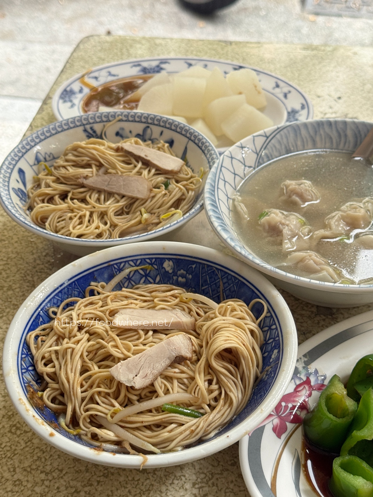高雄必吃陽春麵《文璋陽春麵》老字號沙茶麻將麵的迷人滋味 @高雄美食底對
