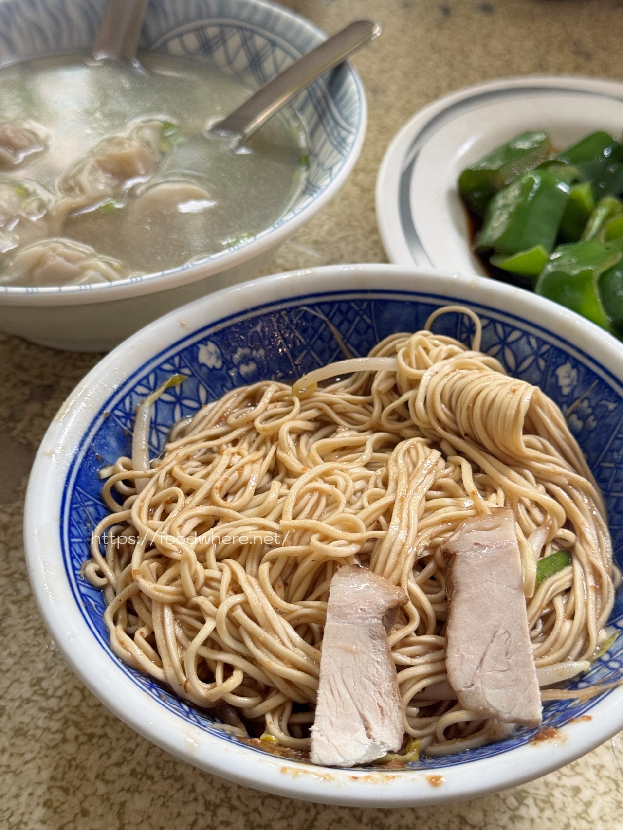 高雄必吃陽春麵《文璋陽春麵》老字號沙茶麻將麵的迷人滋味 @高雄美食底對