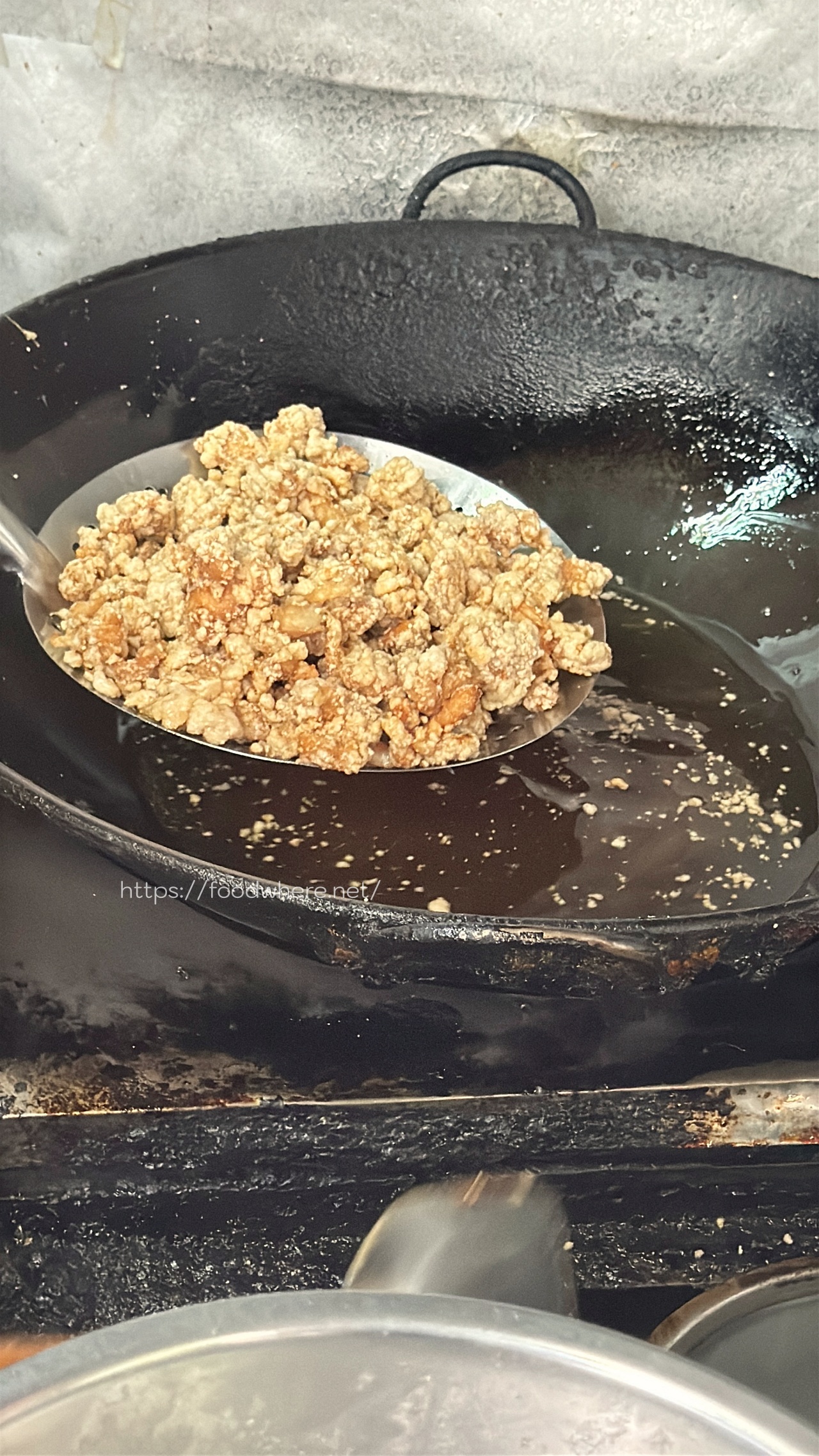 三民區隱藏銅板美食《小巷中的鹹酥雞》買太少保證你會後悔！ @高雄美食底對