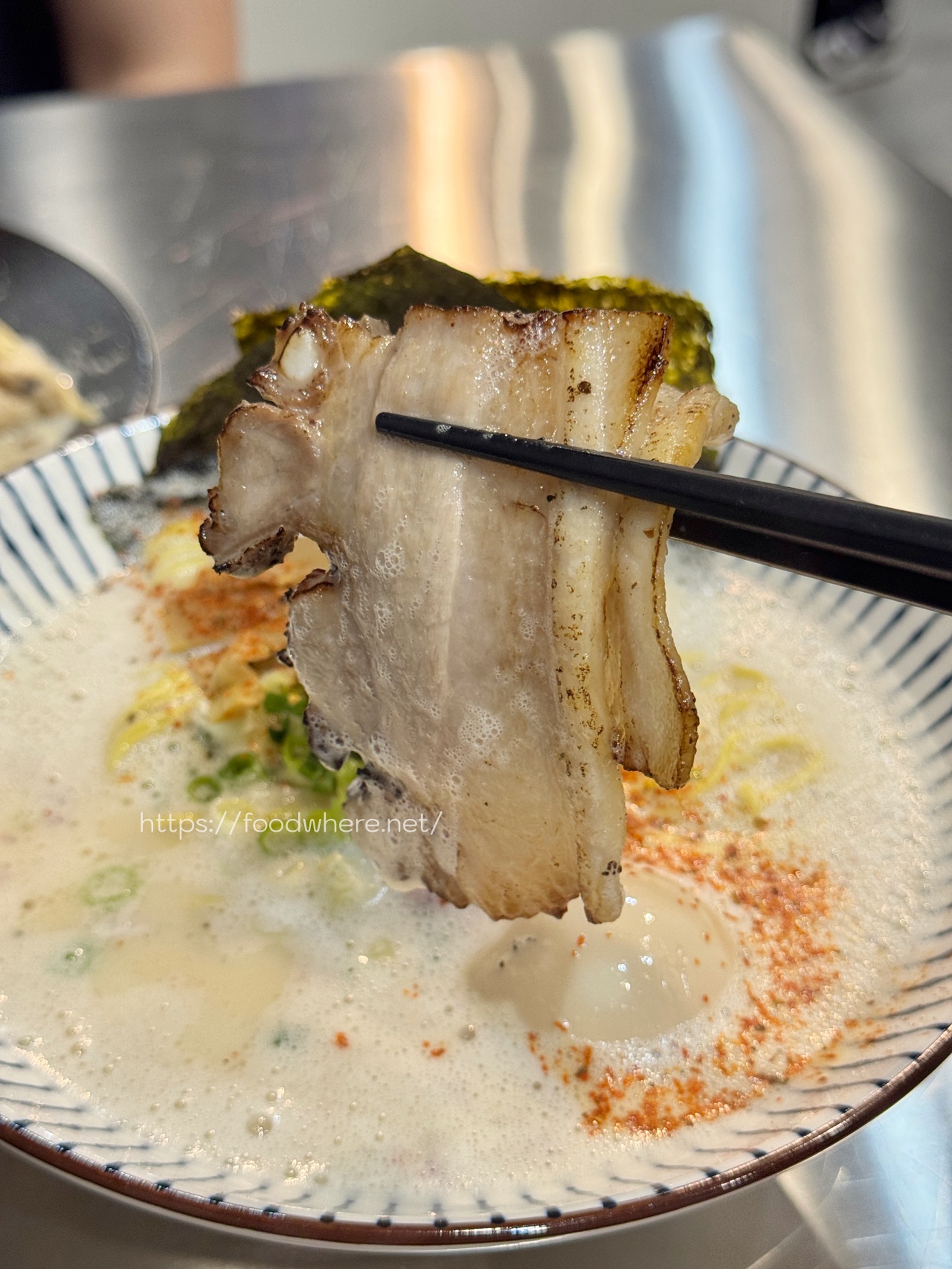 高雄深夜美食《今喜拉麵俱樂部》義大利麵x拉麵一次滿足！開到凌晨2點的潮系夜貓子天堂 @高雄美食底對