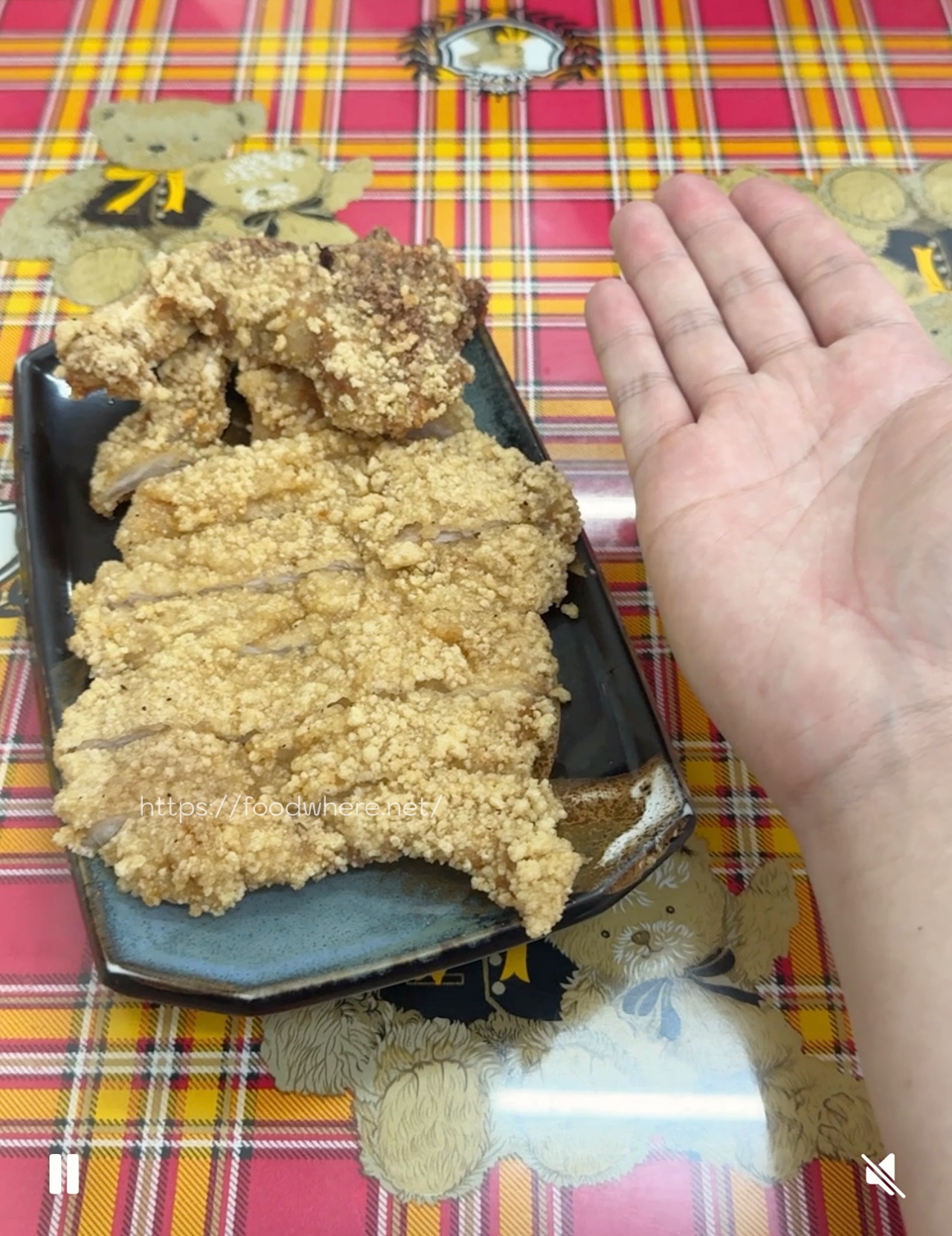 （有放菜單）高雄必吃餛飩《巨揚餛飩》網友激推的超大餛飩、麻辣炒手與必點炸排骨 @高雄美食底對