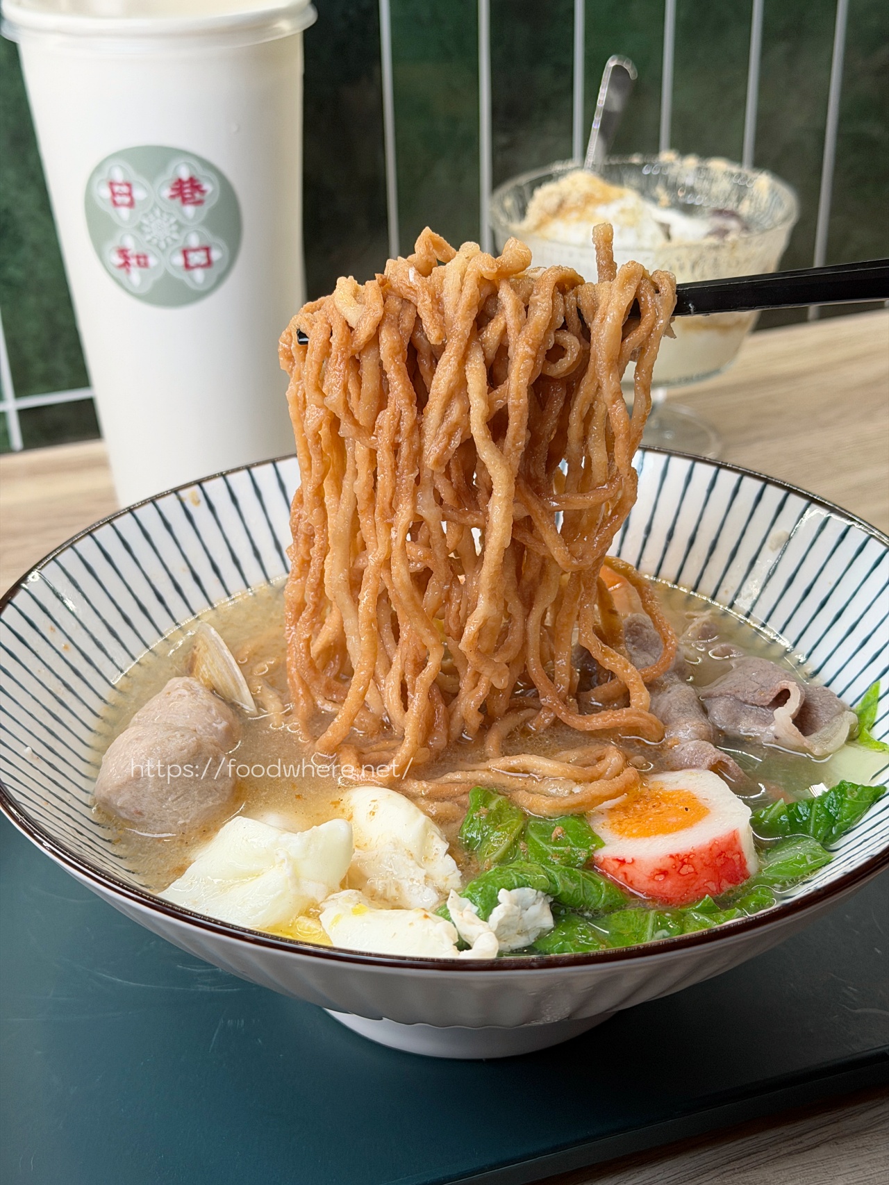 （有菜單）高雄巷弄裡的懷舊系冰果室《巷口日和》鍋燒意麵、香蕉冰紅茶、雪花冰、香蕉清冰一次滿足 @高雄美食底對