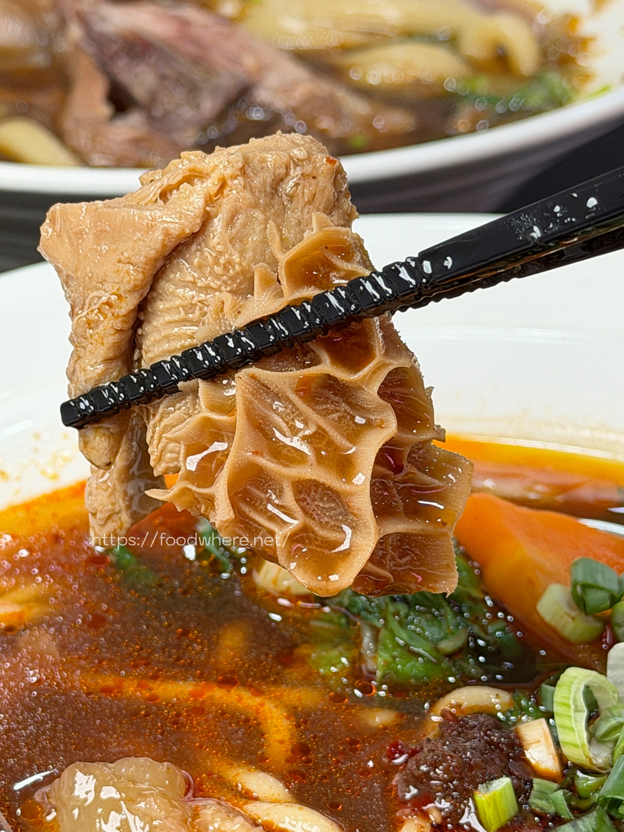 （有菜單）高雄岡山《沃牛麵館》超巨棒牛膝湯麵震撼登場！西餐主廚打造紅燒靈魂湯頭 @高雄美食底對