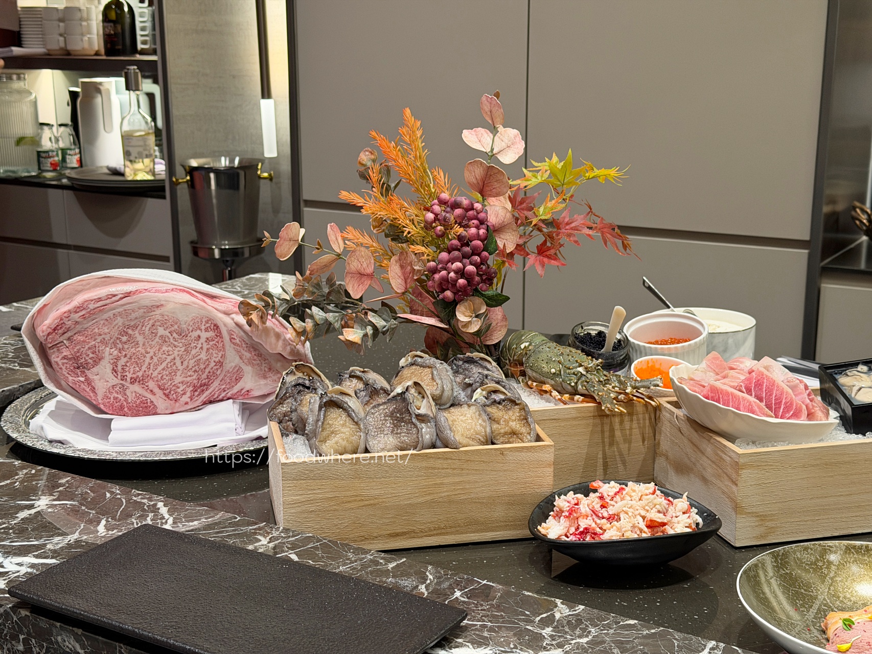 義享天地美食推薦《樂葵法式鐵板燒》日本A5和牛、活體鮑魚、龍蝦、生蠔十道菜只要$1650，秋季彩色開箱，高雄最超值法式鐵板饗宴 @高雄美食底對