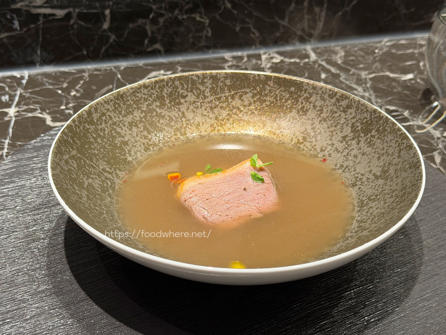 義享天地美食推薦《樂葵法式鐵板燒》日本A5和牛、活體鮑魚、龍蝦、生蠔十道菜只要$1650，秋季彩色開箱，高雄最超值法式鐵板饗宴 @高雄美食底對