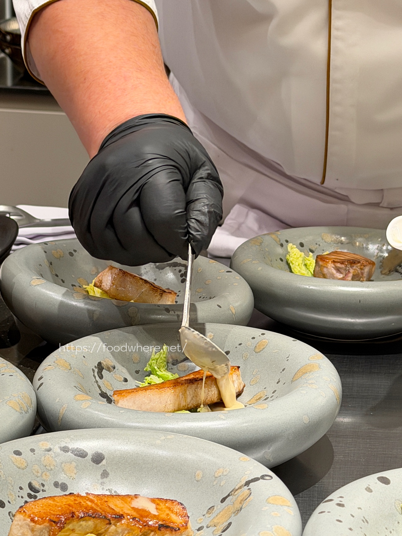 義享天地美食推薦《樂葵法式鐵板燒》日本A5和牛、活體鮑魚、龍蝦、生蠔十道菜只要$1650，秋季彩色開箱，高雄最超值法式鐵板饗宴 @高雄美食底對