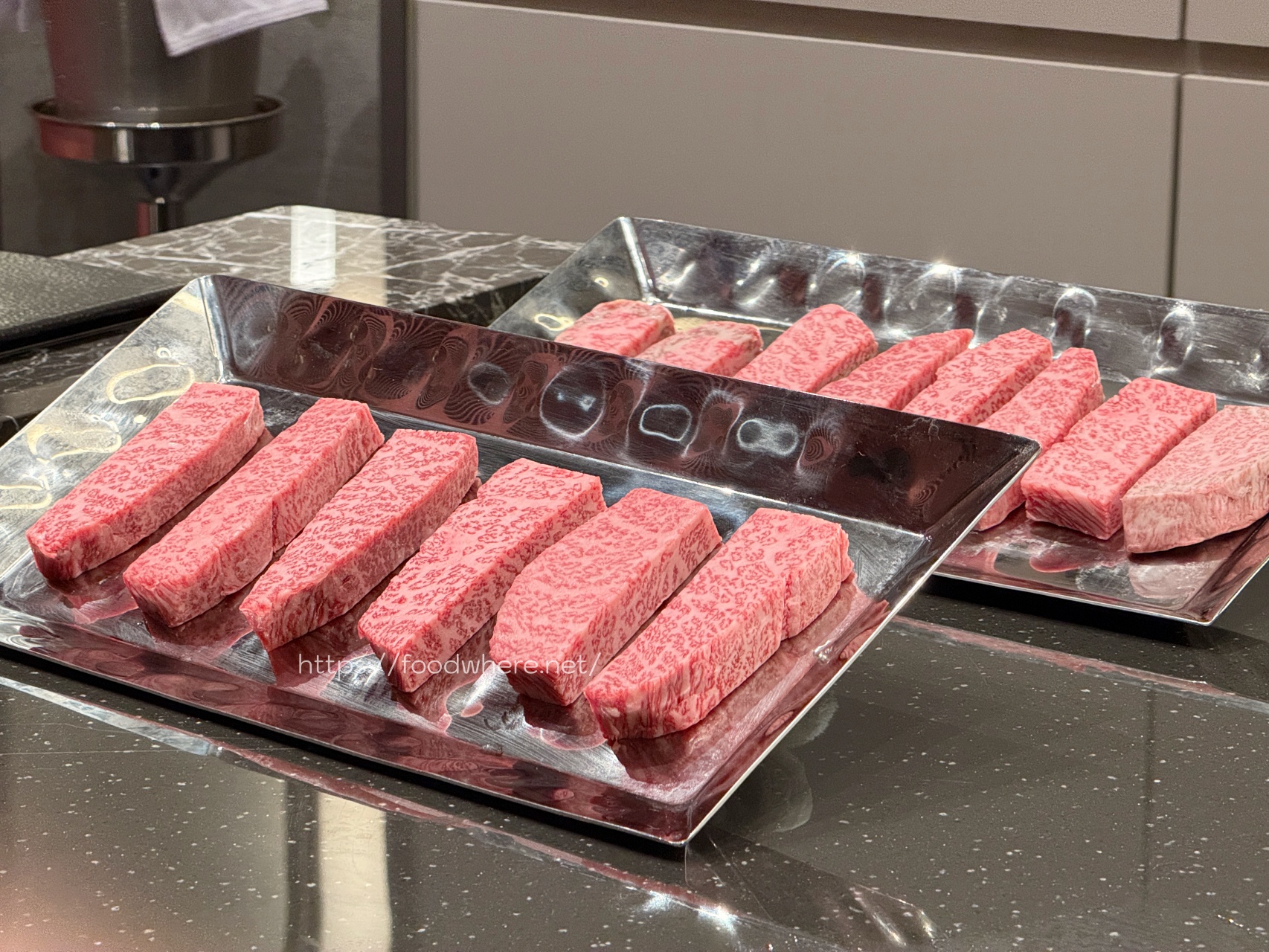 義享天地美食推薦《樂葵法式鐵板燒》日本A5和牛、活體鮑魚、龍蝦、生蠔十道菜只要$1650，秋季彩色開箱，高雄最超值法式鐵板饗宴 @高雄美食底對