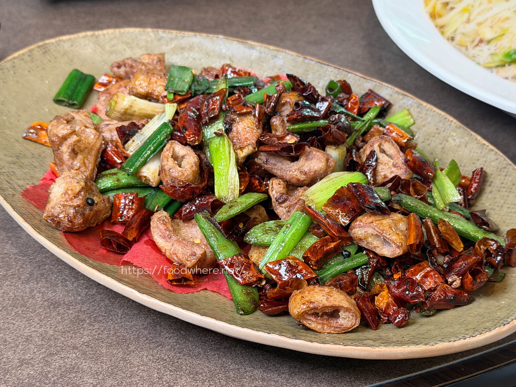 （有放菜單）高雄大社美食《霖園土雞城》觀音山下的人氣土雞城！烏骨鹽焗雞、豆乳雞、拔絲地瓜超驚豔 @高雄美食底對