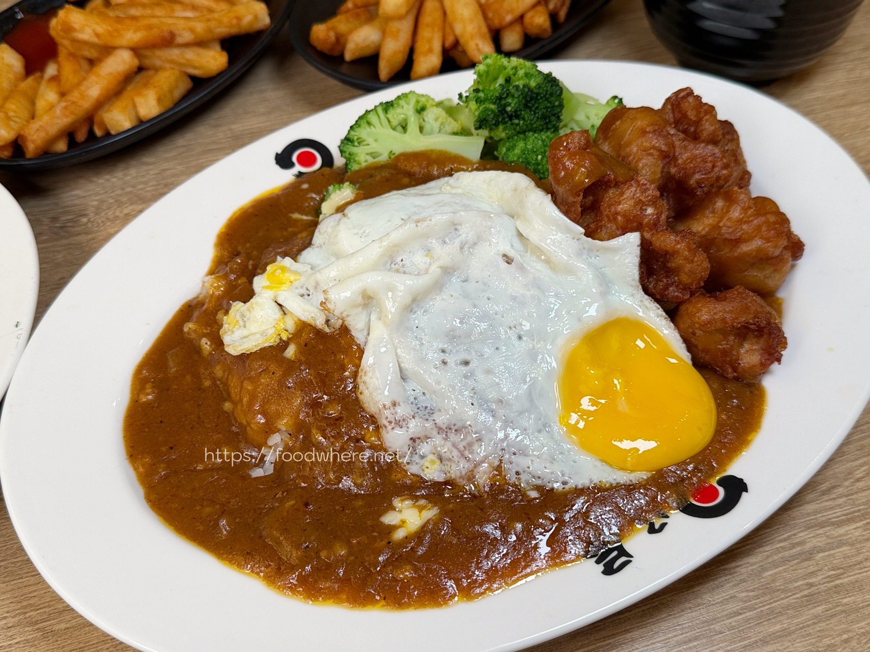 （有放菜單）日本「神田咖哩大賽」冠軍《日乃屋咖哩》正式進駐高雄漢神巨蛋B1！ @高雄美食底對