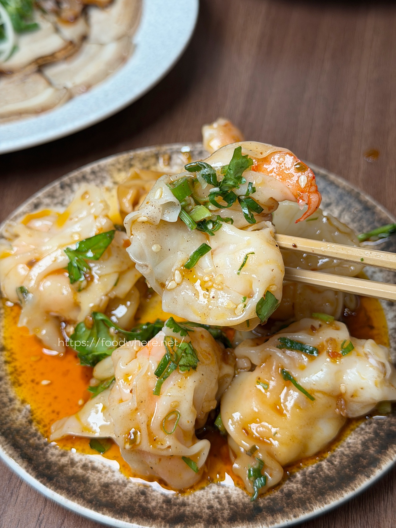 老潮派台灣麵食館（文龍東店）｜高雄鳳山必吃蒜蝦拌麵、炙燒龍蝦蟹膏拌麵（有菜單） @高雄美食底對