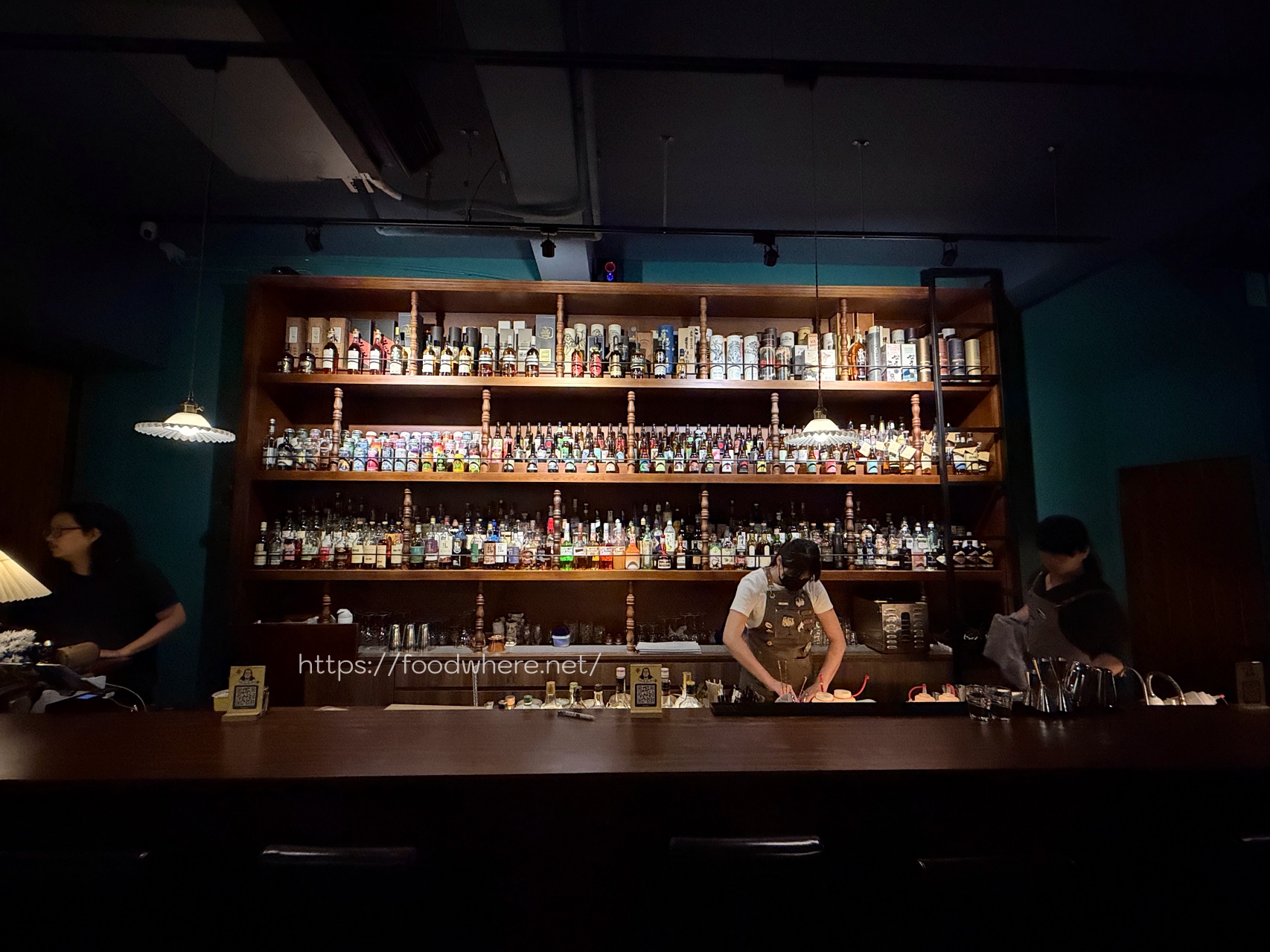 高雄《小酌 FEWdrink》從晚餐到宵夜都能吃到超強餐點的餐酒館 @高雄美食底對