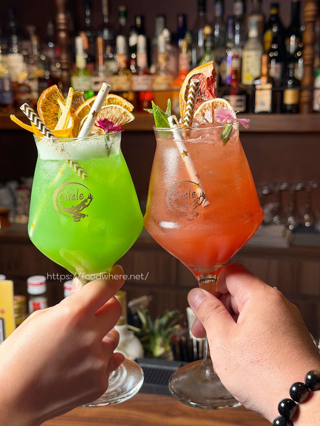 高雄《小酌 FEWdrink》從晚餐到宵夜都能吃到超強餐點的餐酒館 @高雄美食底對 高雄《小酌 FEWdrink》從晚餐到宵夜都能吃到超強餐點的餐酒館 @高雄美食底對