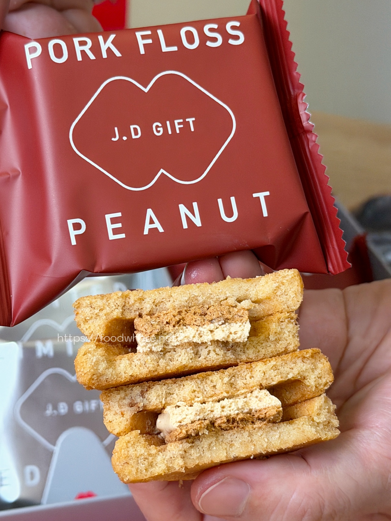 高雄伴手禮盒推薦《簡單李體驗店》人氣奶油夾心餅 × 現烤試吃真的超大方！馬年限定禮盒開箱｜ @高雄美食底對