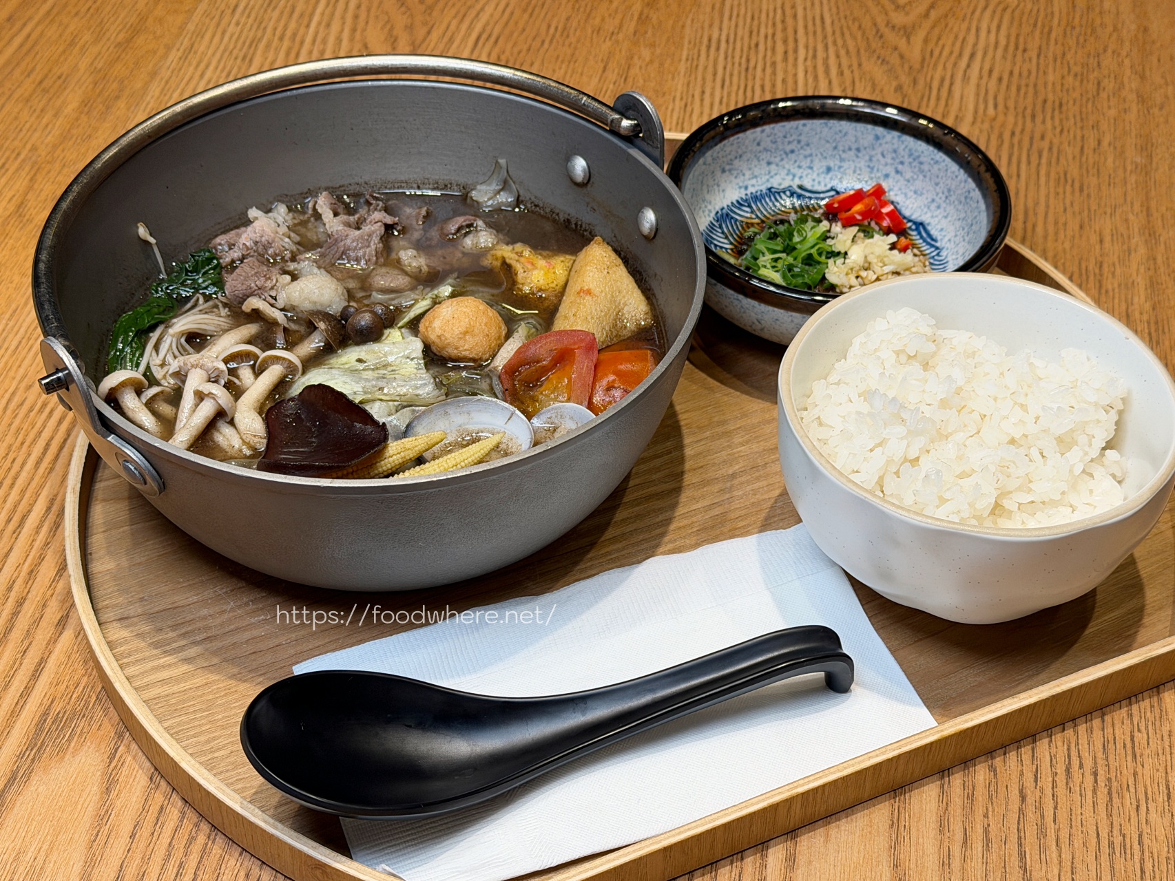 高雄聚餐最新推薦《奧比沐 Albe.mu》宵夜也能吃到高水準的料理與果茶、咖啡 @高雄美食底對