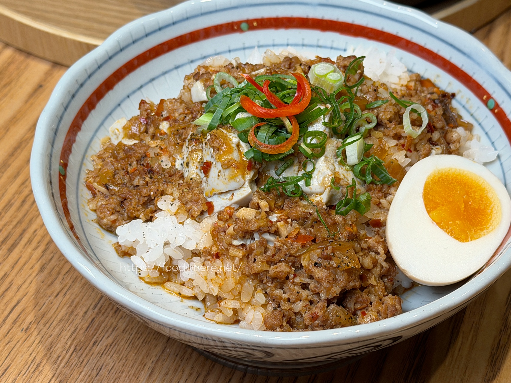 高雄聚餐最新推薦《奧比沐 Albe.mu》宵夜也能吃到高水準的料理與果茶、咖啡 @高雄美食底對