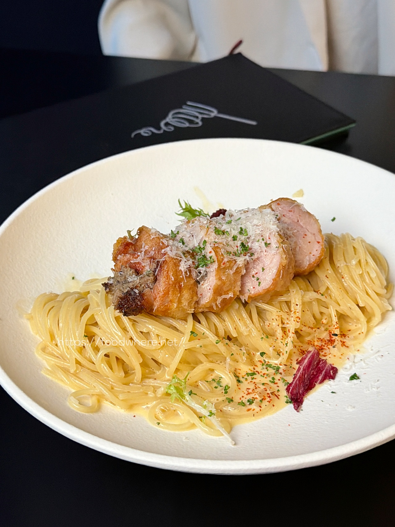 高雄左營新開幕《墨 More Pasta》高雄義大利麵、排餐、早午餐推薦 @高雄美食底對