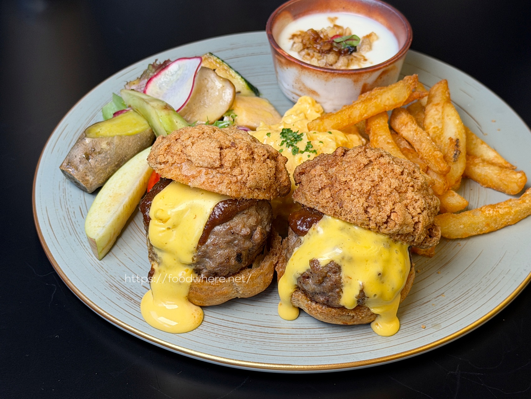 高雄左營新開幕《墨 More Pasta》高雄義大利麵、排餐、早午餐推薦 @高雄美食底對