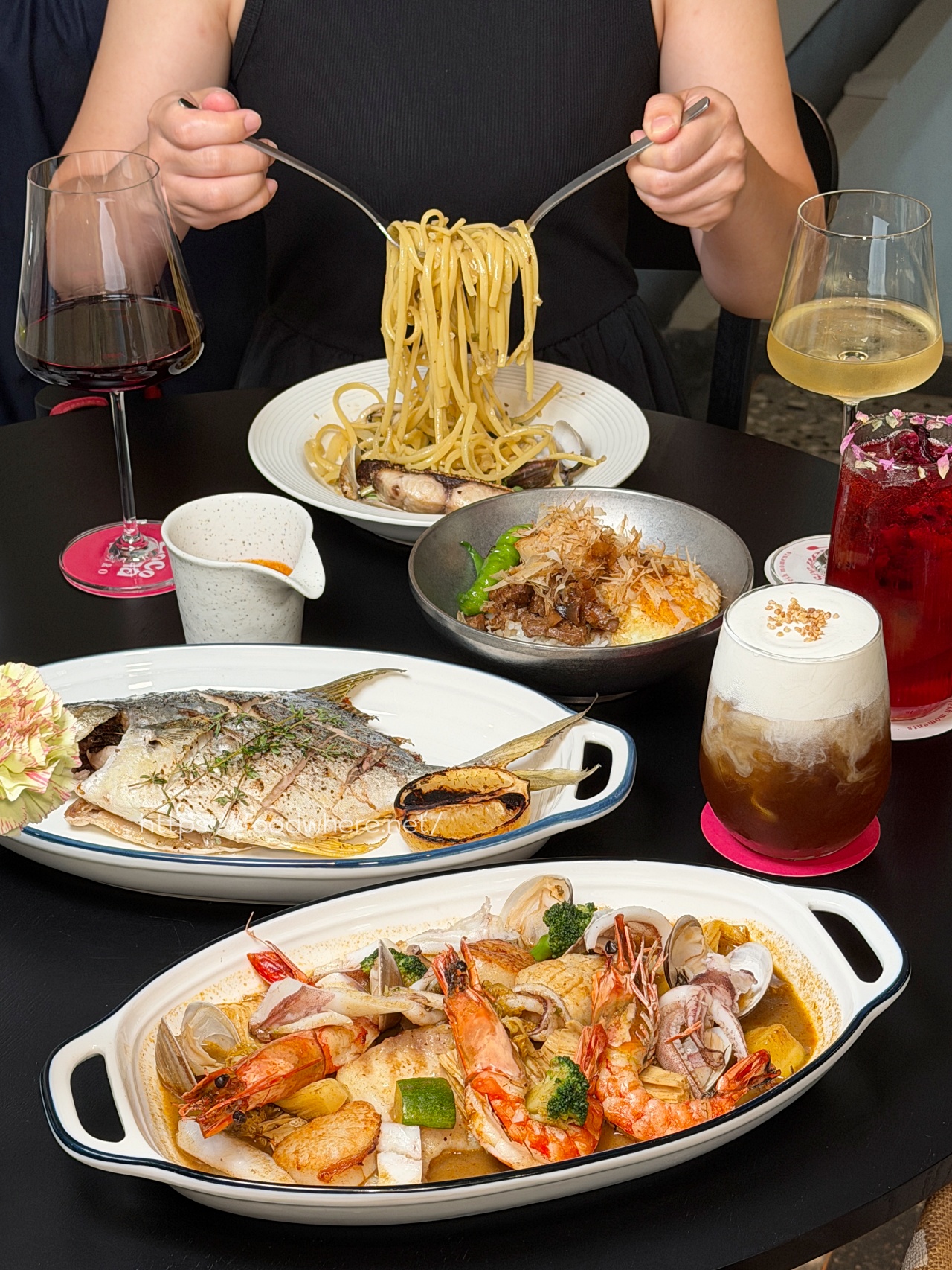 高雄美食鹽埕老屋裡的海洋饗宴《Cococina Bistro》從水產到餐酒館的極致鮮味創意 @高雄美食底對