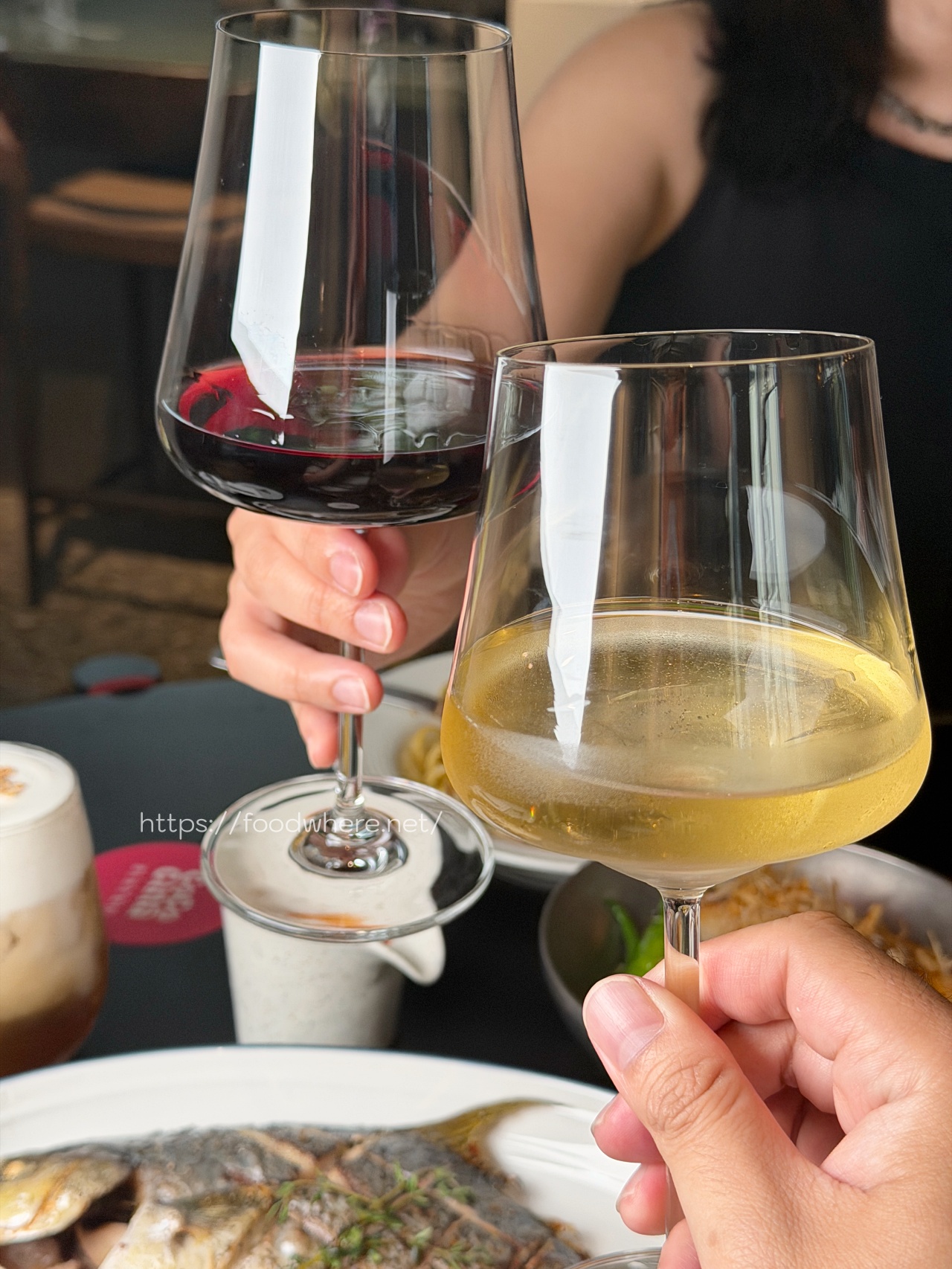 高雄美食鹽埕老屋裡的海洋饗宴《Cococina Bistro》從水產到餐酒館的極致鮮味創意 @高雄美食底對