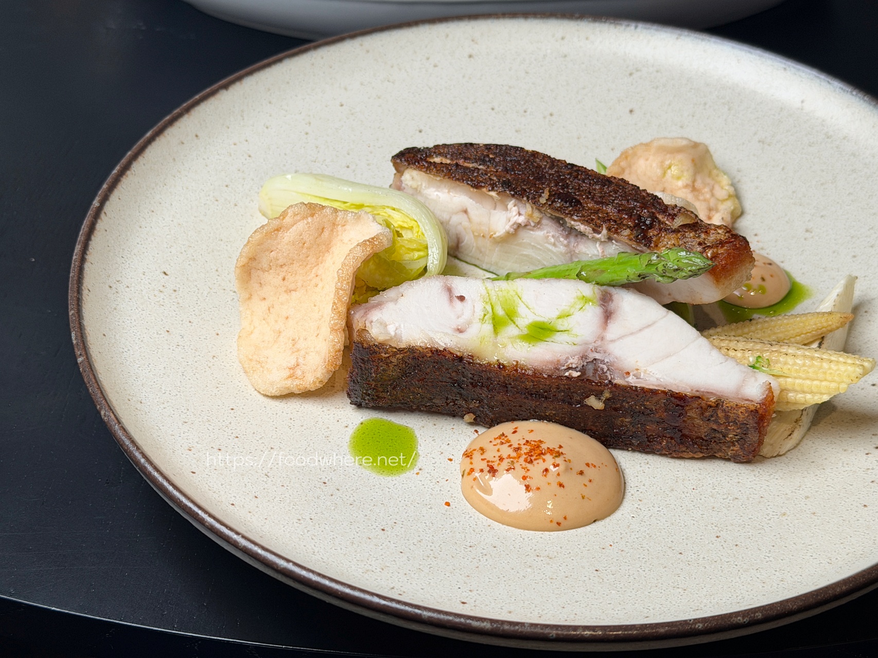 高雄美食鹽埕老屋裡的海洋饗宴《Cococina Bistro》從水產到餐酒館的極致鮮味創意 @高雄美食底對