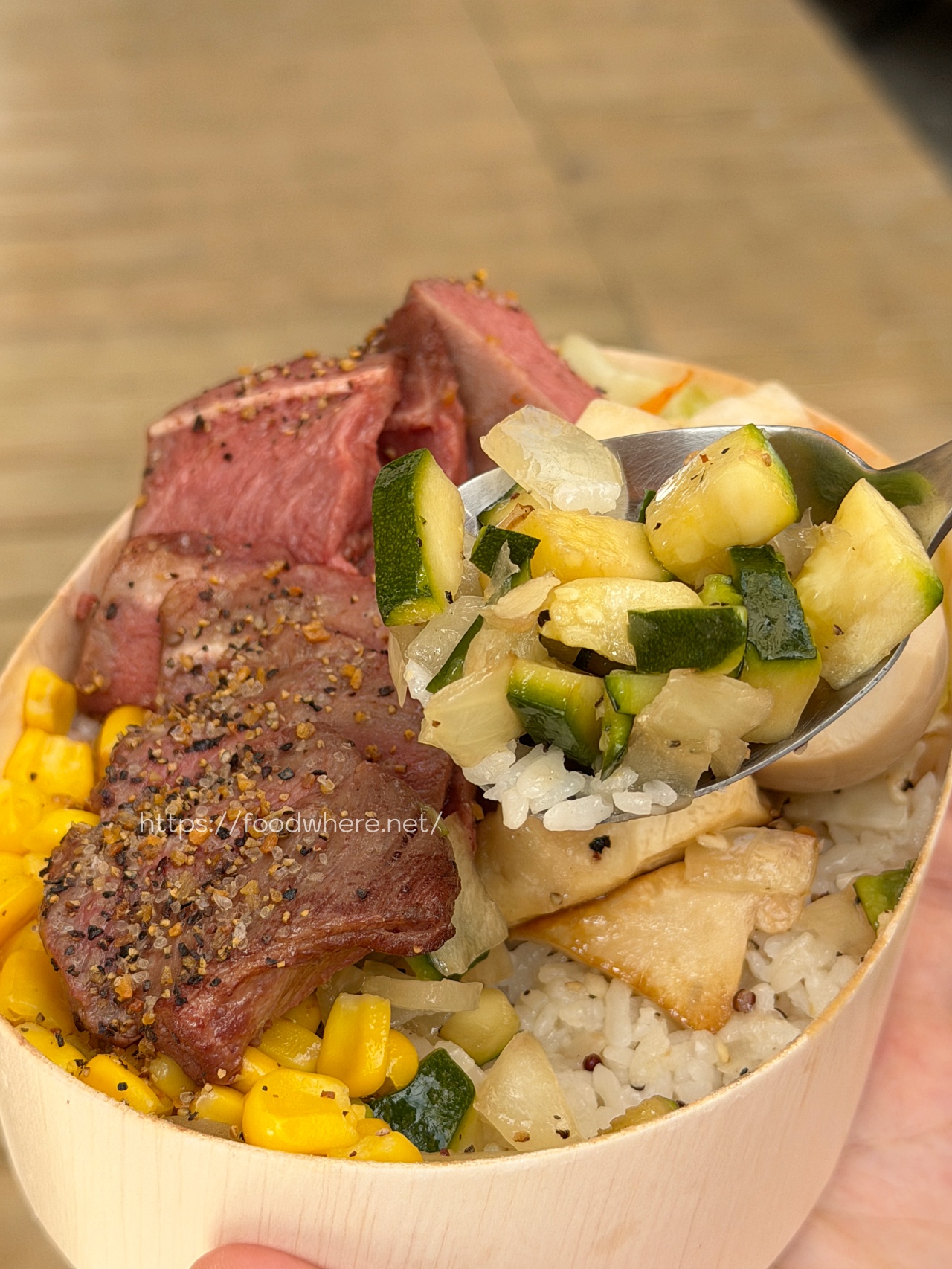 （有菜單）《杉盒便當製所》高雄六合，雙主菜便當天花板！回不去的好滋味，每一口都超有誠意！ @高雄美食底對