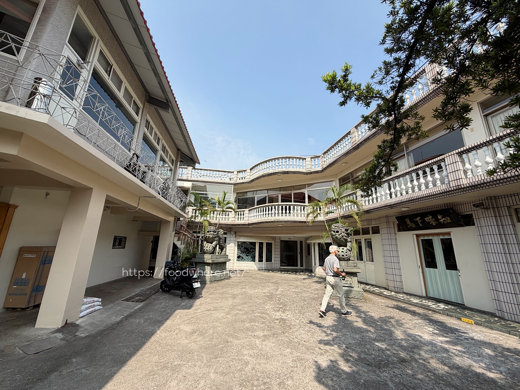 高雄美食《綠野山莊》不只土雞超厲害！酥脆招牌雞、浮誇魚翅羹、隱藏版鰻片米糕，大社觀音山下人氣土雞城 @高雄美食底對