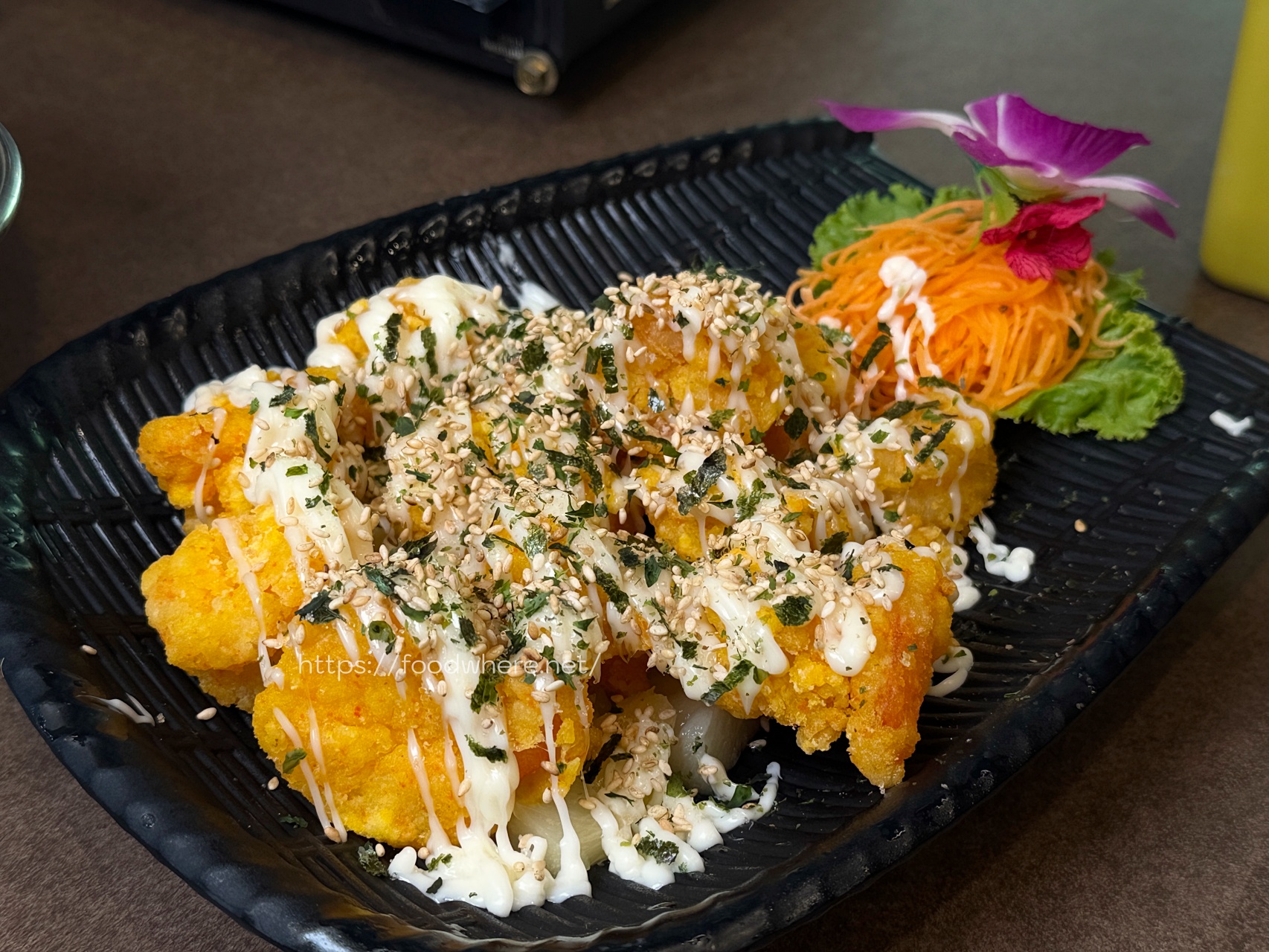 （有放菜單）高雄大社美食《霖園土雞城》觀音山下的人氣土雞城！烏骨鹽焗雞、豆乳雞、拔絲地瓜超驚豔 @高雄美食底對