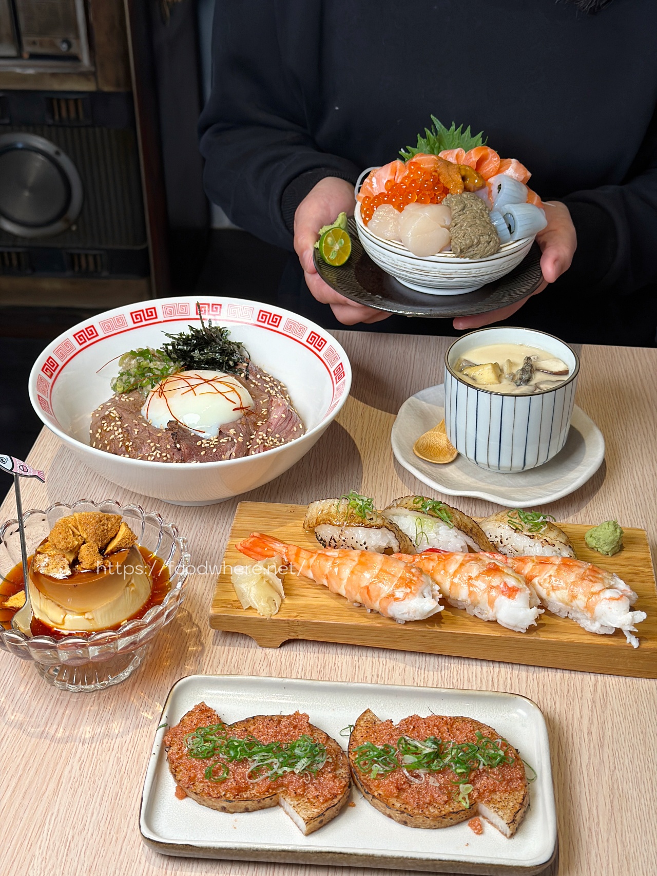 高雄超強海鮮丼推薦《禾翰壽司》一吃必無限回訪,連甜點都強到沒朋友 @高雄美食底對 高雄超強海鮮丼推薦《禾翰壽司》一吃必無限回訪,連甜點都強到沒朋友 @高雄美食底對