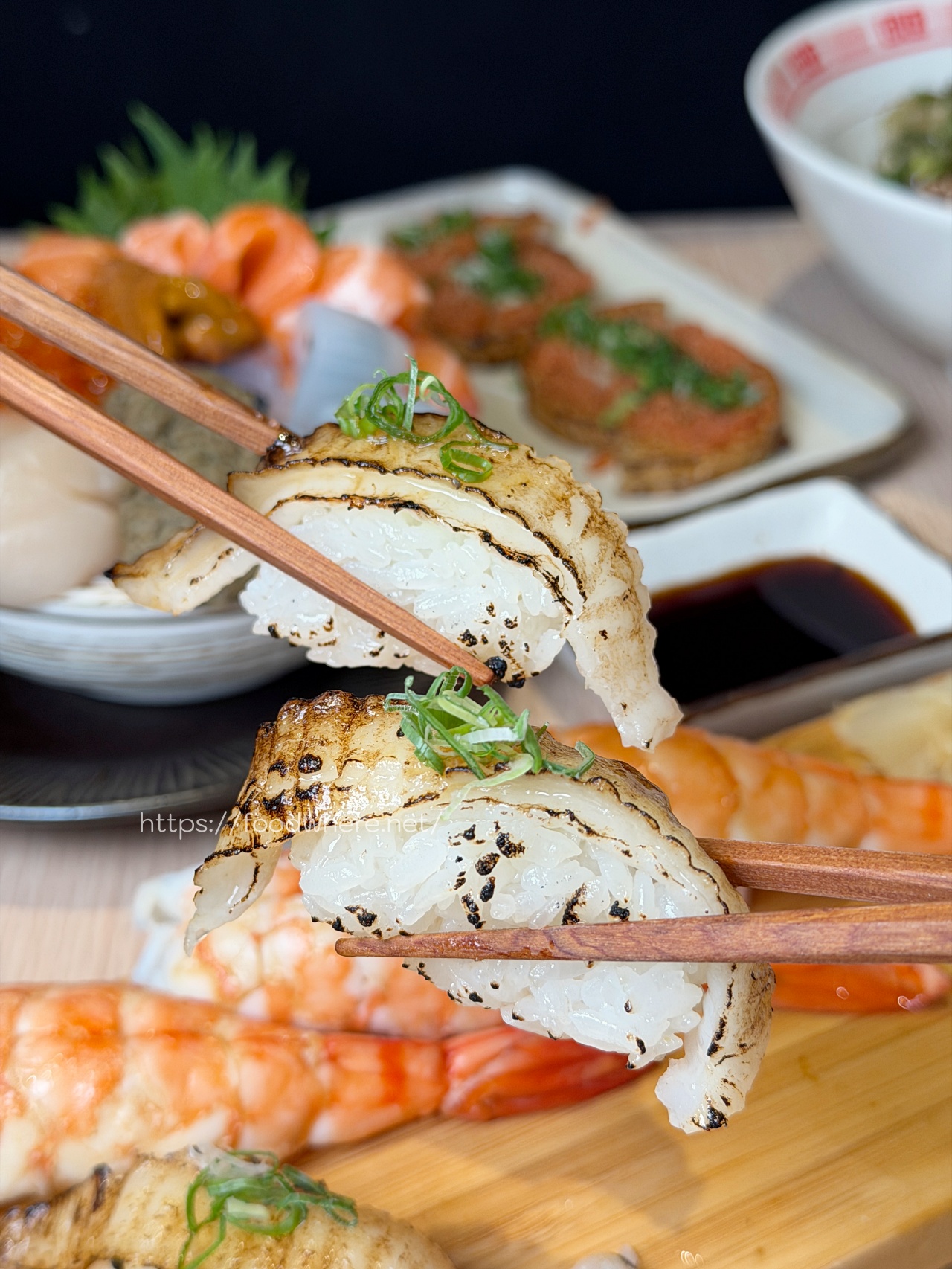 高雄超強海鮮丼推薦《禾翰壽司》一吃必無限回訪，連甜點都強到沒朋友 @高雄美食底對