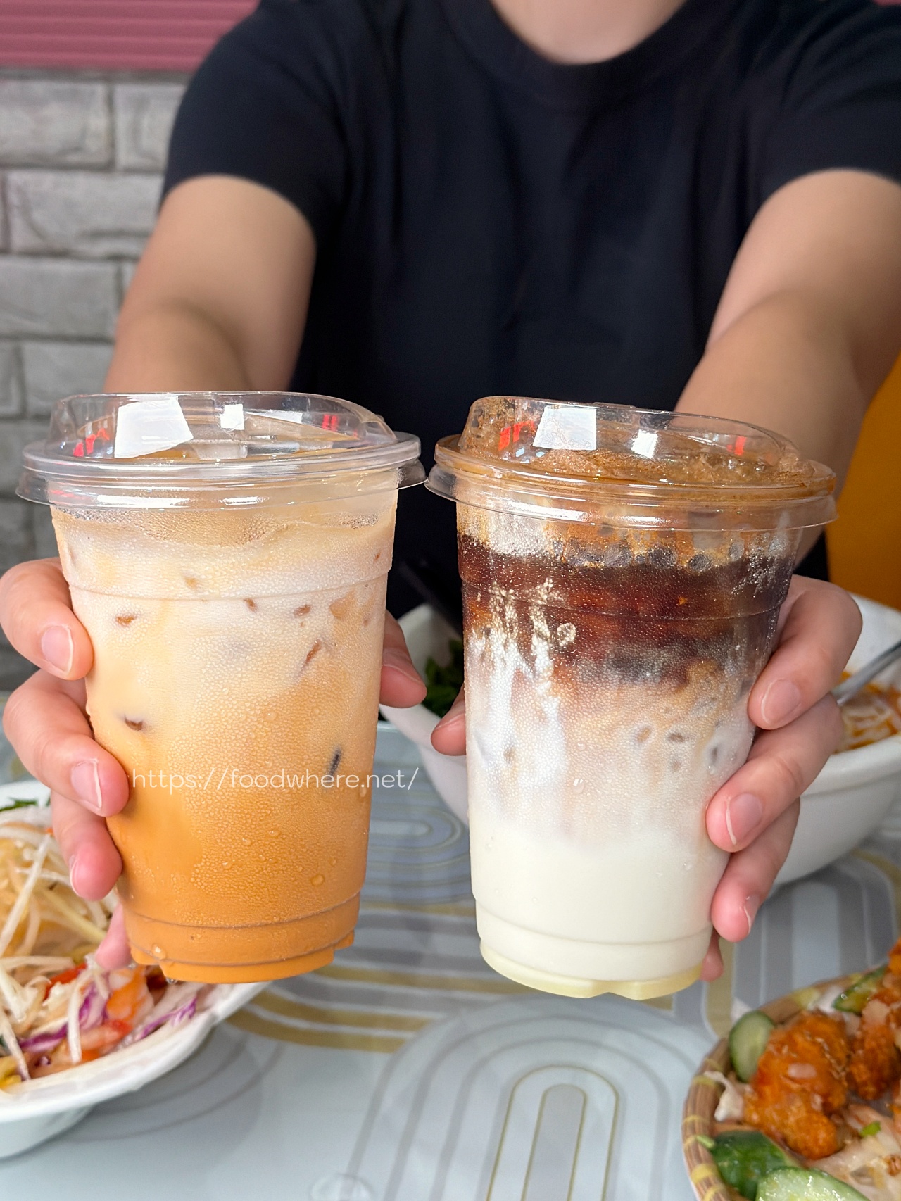 高雄三民區道地越南味《南方城》西寧河粉料多實在，酥脆炸春捲一吃就愛上 @高雄美食底對