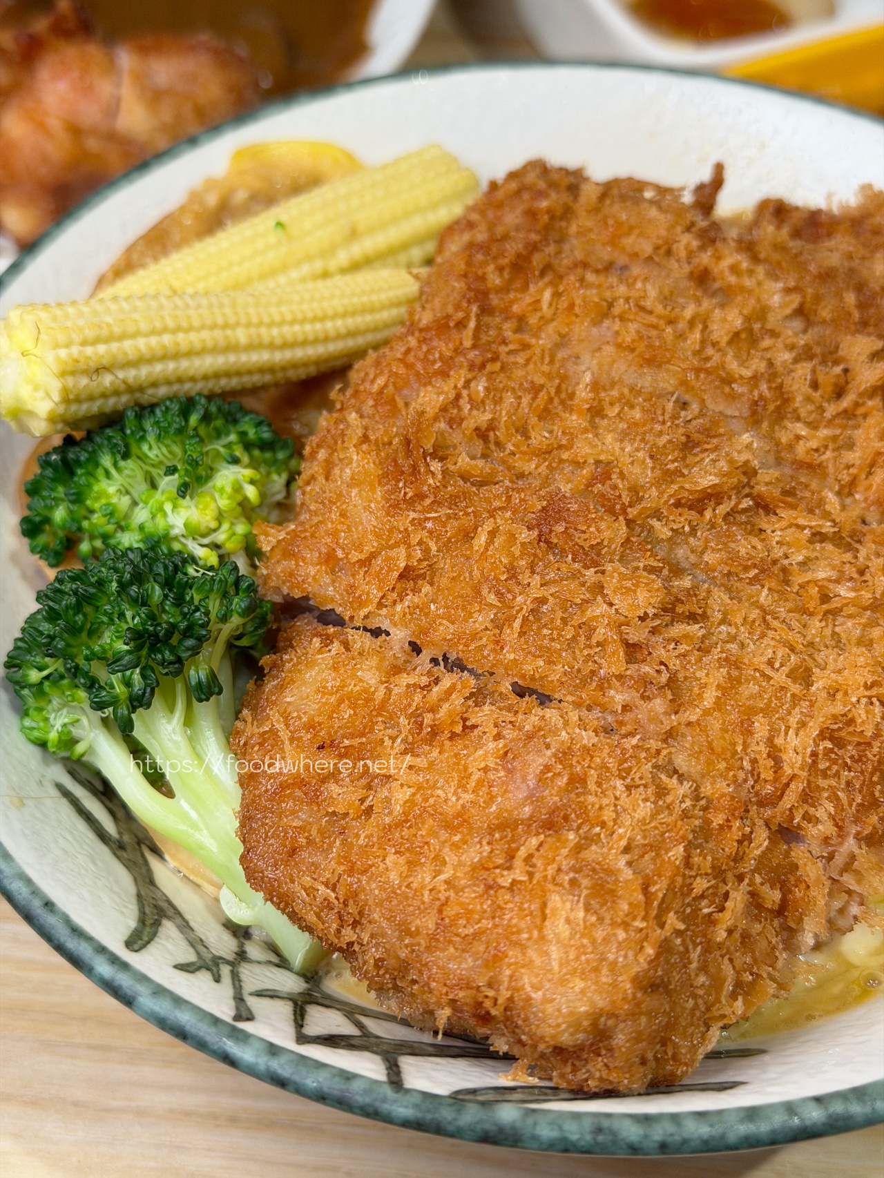 （有菜單）高雄三民區《悅食堂》滑蛋豬排丼現炸厚切腰內豬排！免費加飯又酥脆多汁，咖哩控也別錯過！ @高雄美食底對