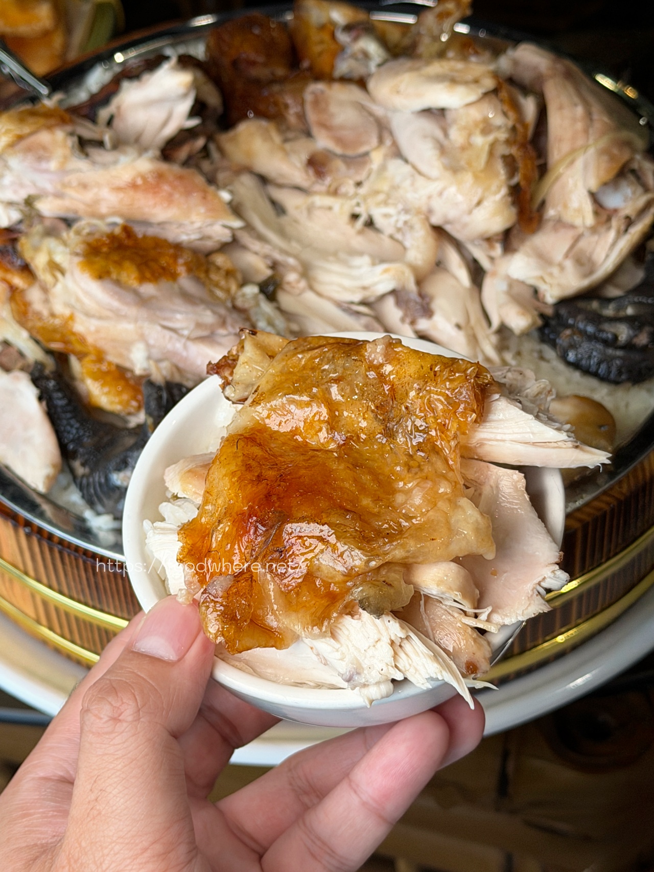 台南安平《竹香園》最強甕缸雞！手撕鮮嫩雞肉雞油蓋飯，雞架湯免費續加超佛心 @高雄美食底對