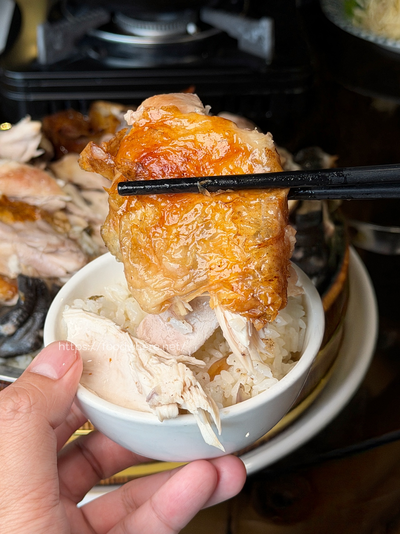 台南安平《竹香園》最強甕缸雞！手撕鮮嫩雞肉雞油蓋飯，雞架湯免費續加超佛心 @高雄美食底對
