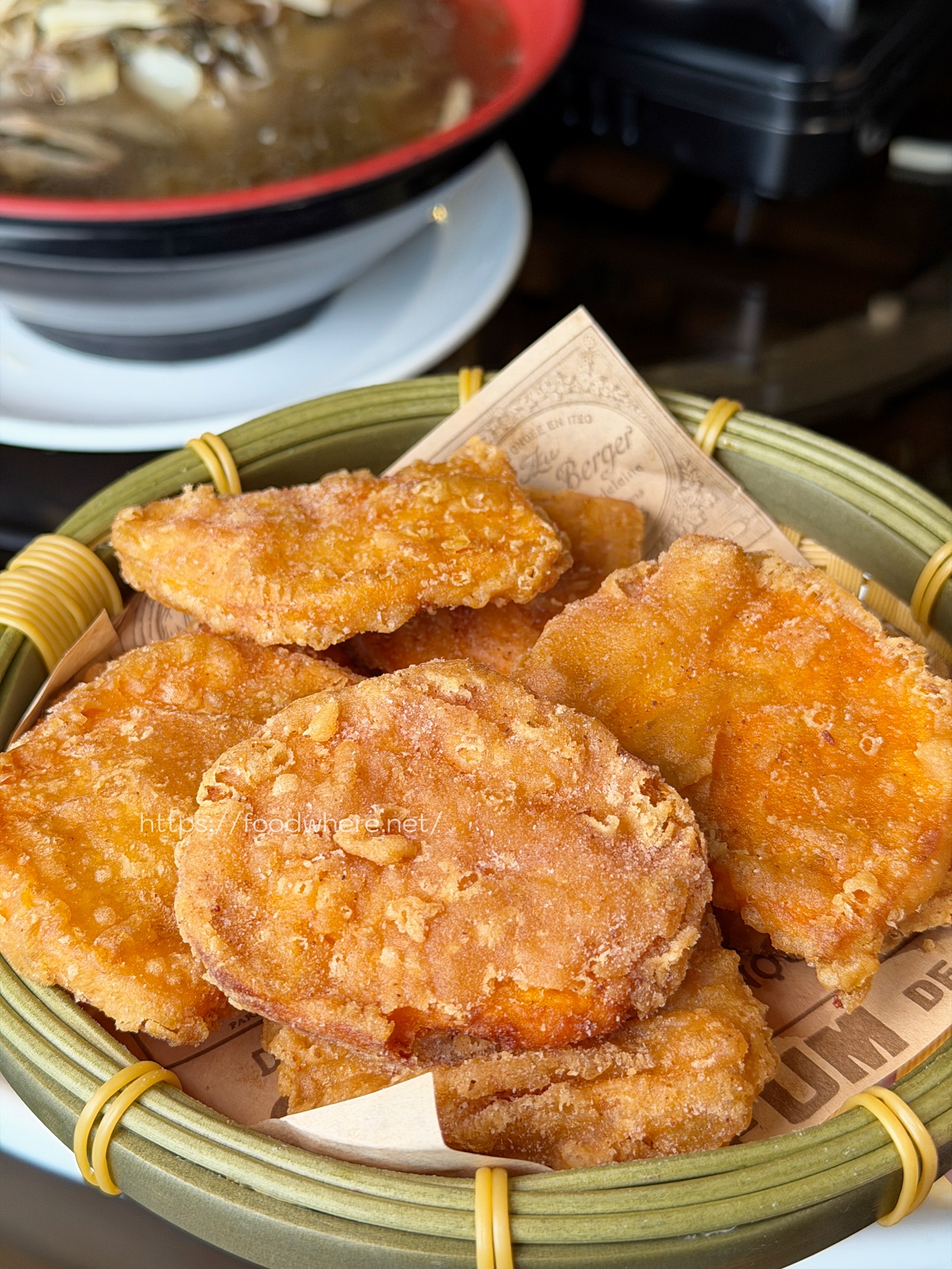 台南安平《竹香園》最強甕缸雞！手撕鮮嫩雞肉雞油蓋飯，雞架湯免費續加超佛心 @高雄美食底對