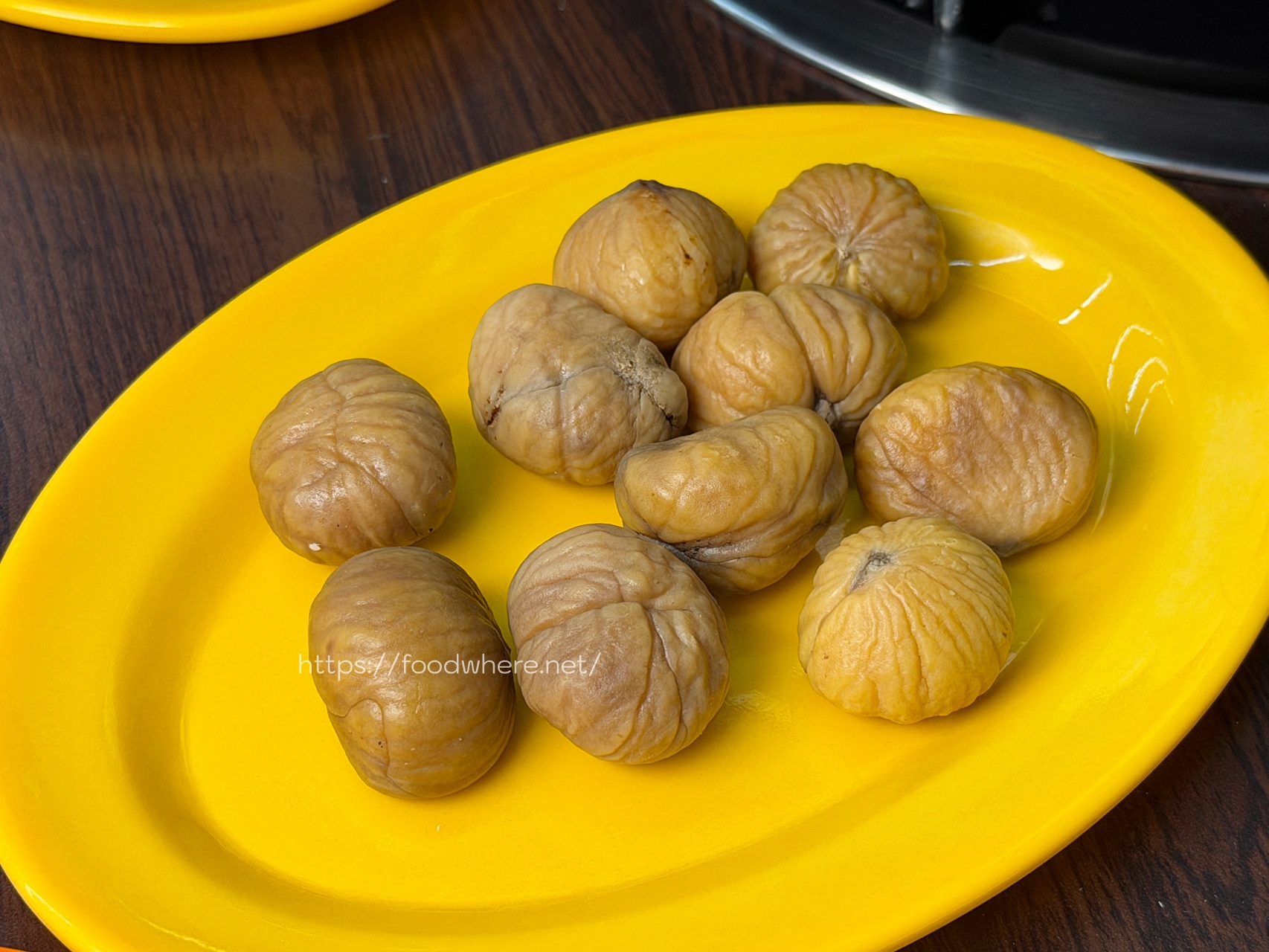 高雄仁武必吃《天嚐地酒鍋物》超讚爆炒石頭火鍋！豐盛大肉盤很超值，冰箱食材以盤計價 @高雄美食底對