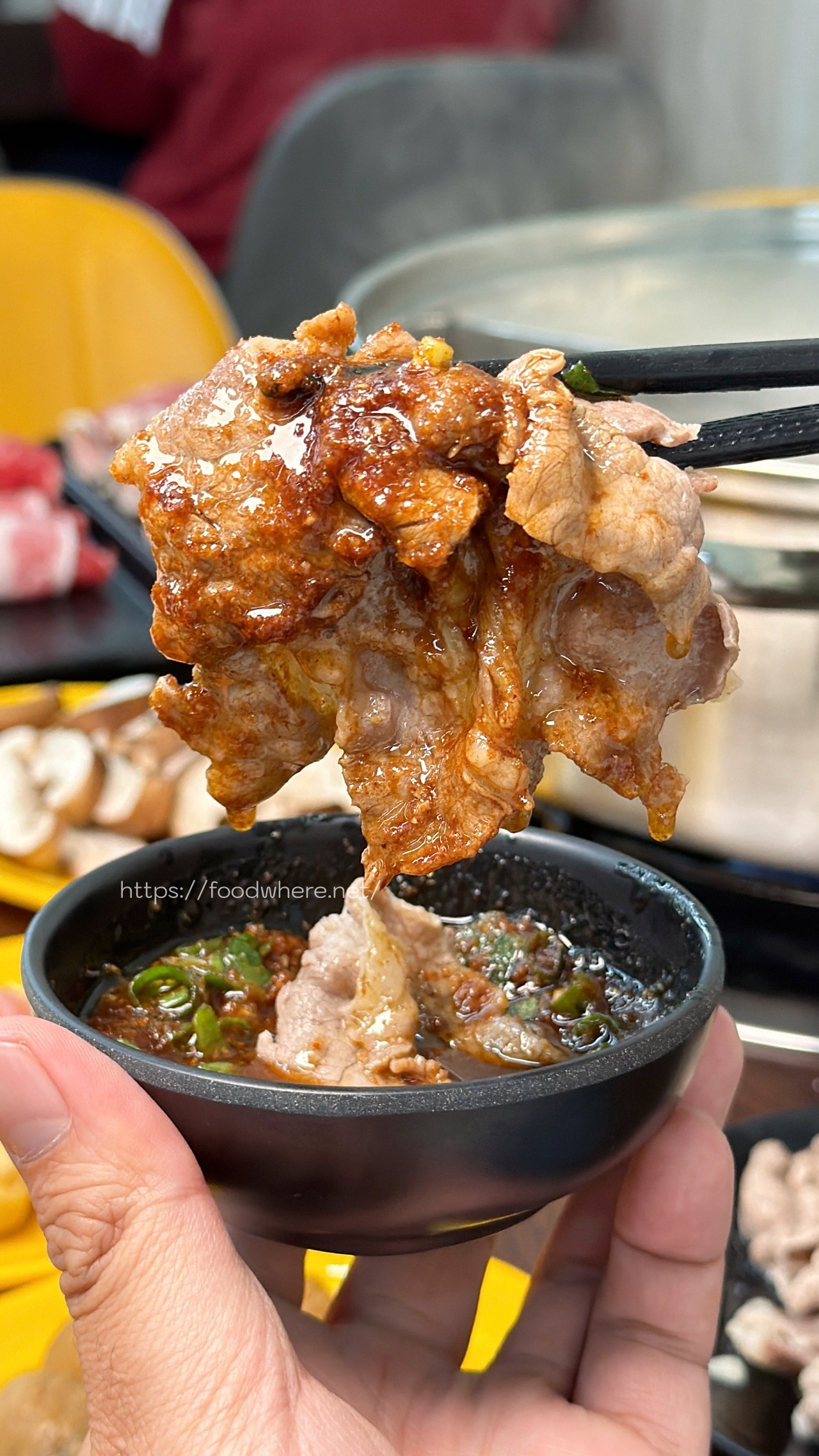 高雄仁武必吃《天嚐地酒鍋物》超讚爆炒石頭火鍋！豐盛大肉盤很超值，冰箱食材以盤計價 @高雄美食底對