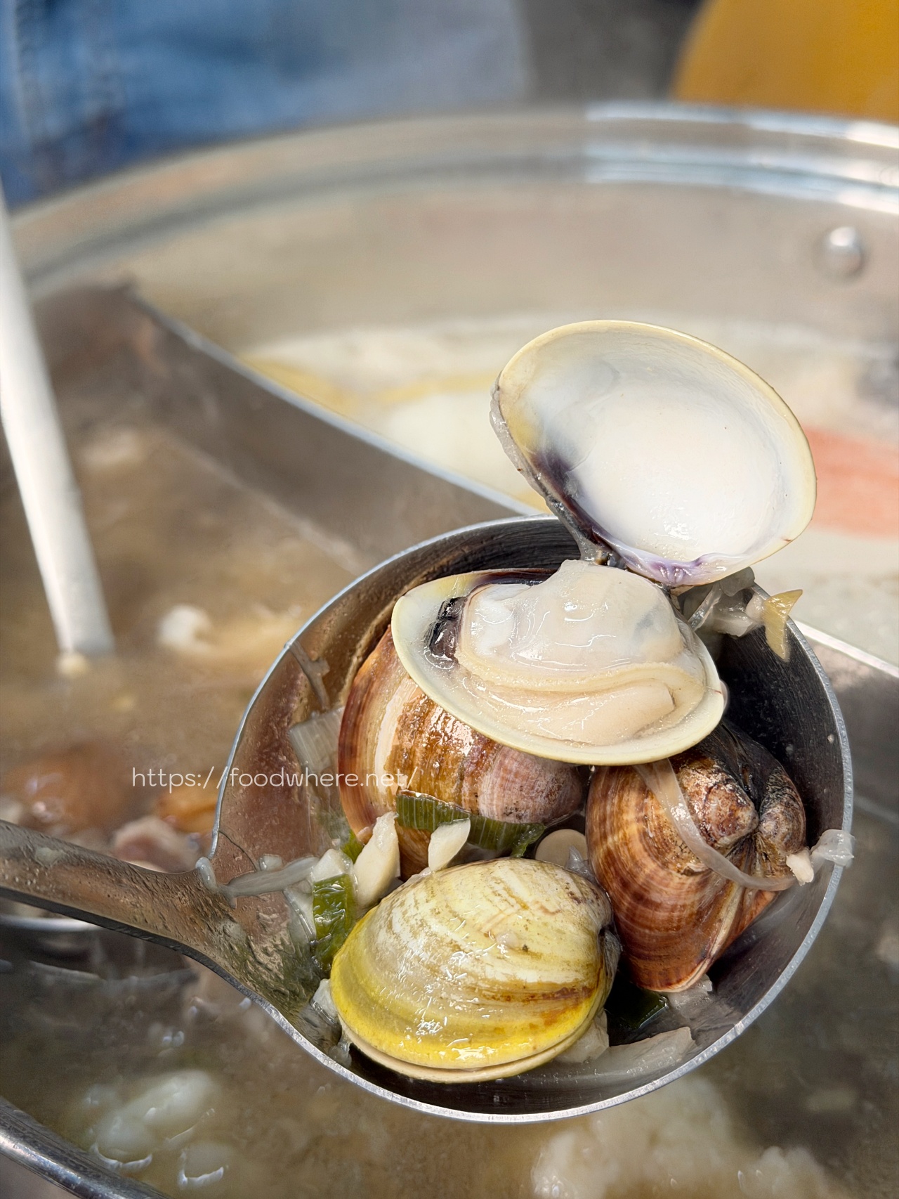 高雄仁武必吃《天嚐地酒鍋物》超讚爆炒石頭火鍋！豐盛大肉盤很超值，冰箱食材以盤計價 @高雄美食底對