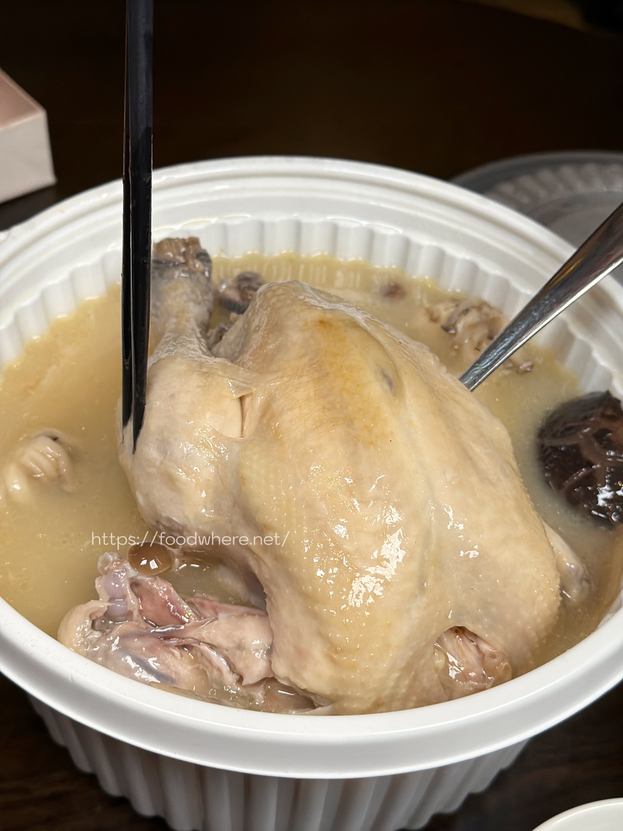 高雄圍爐加菜首選《悅品中餐廳》華麗木盒年菜、港點四喜，儀式感直接拉滿！ @高雄美食底對